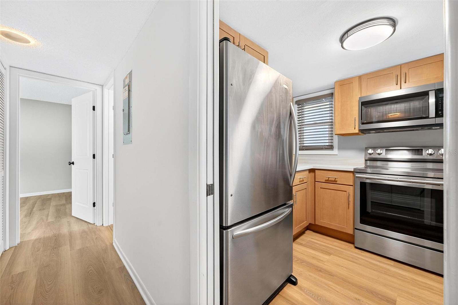 Image 18 of 55 For 1051 Highland Street 5-d