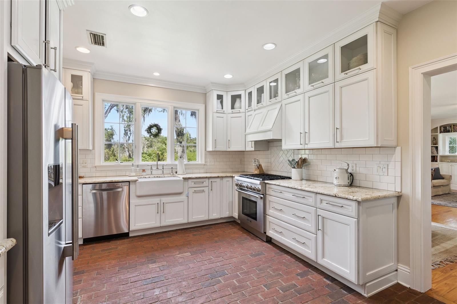 Image 12 of 73 For 1005 Elysium Boulevard