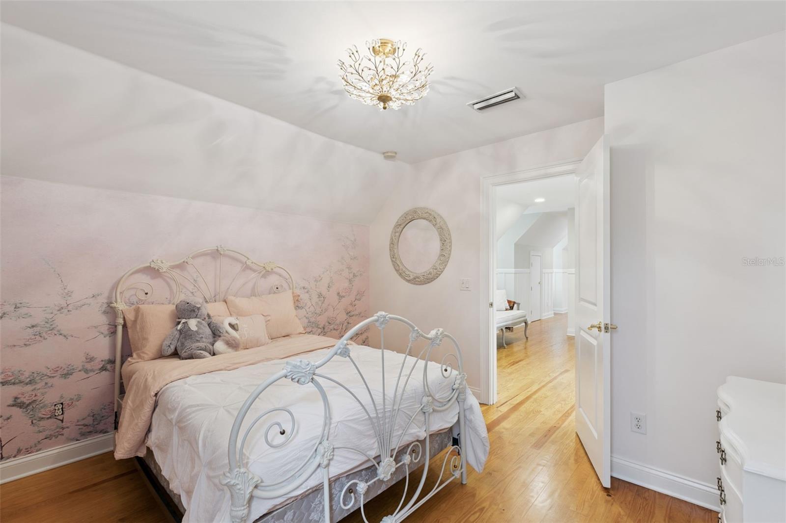 Image 35 of 73 For 1005 Elysium Boulevard