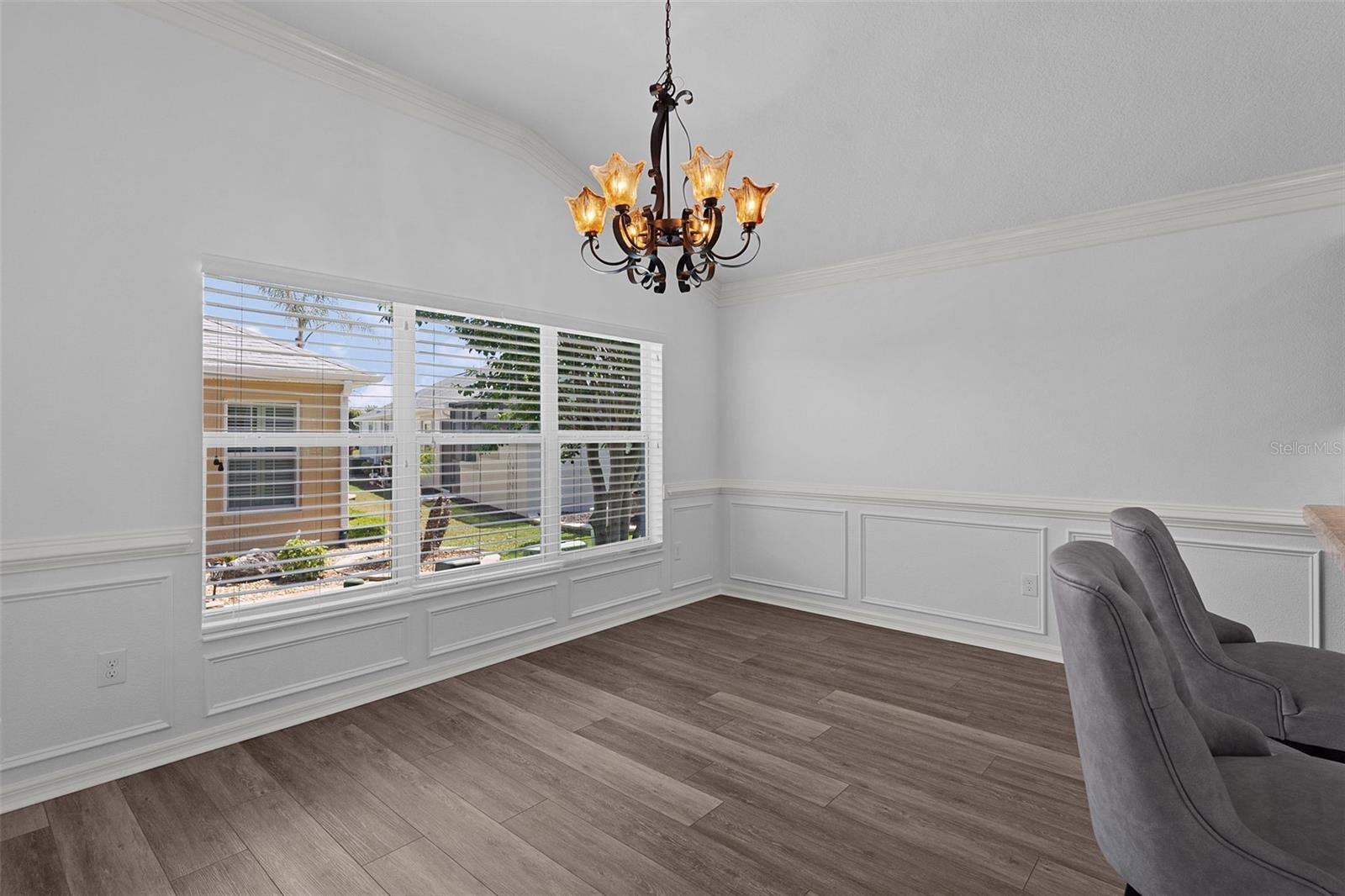 Image 11 of 35 For 3327 Dalkeith Terrace