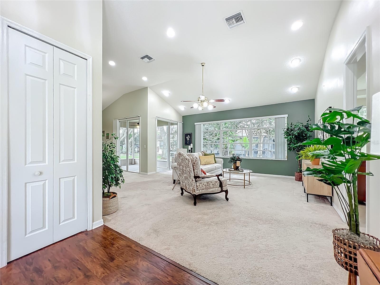 Image 13 of 72 For 5902 Princess Diana Court