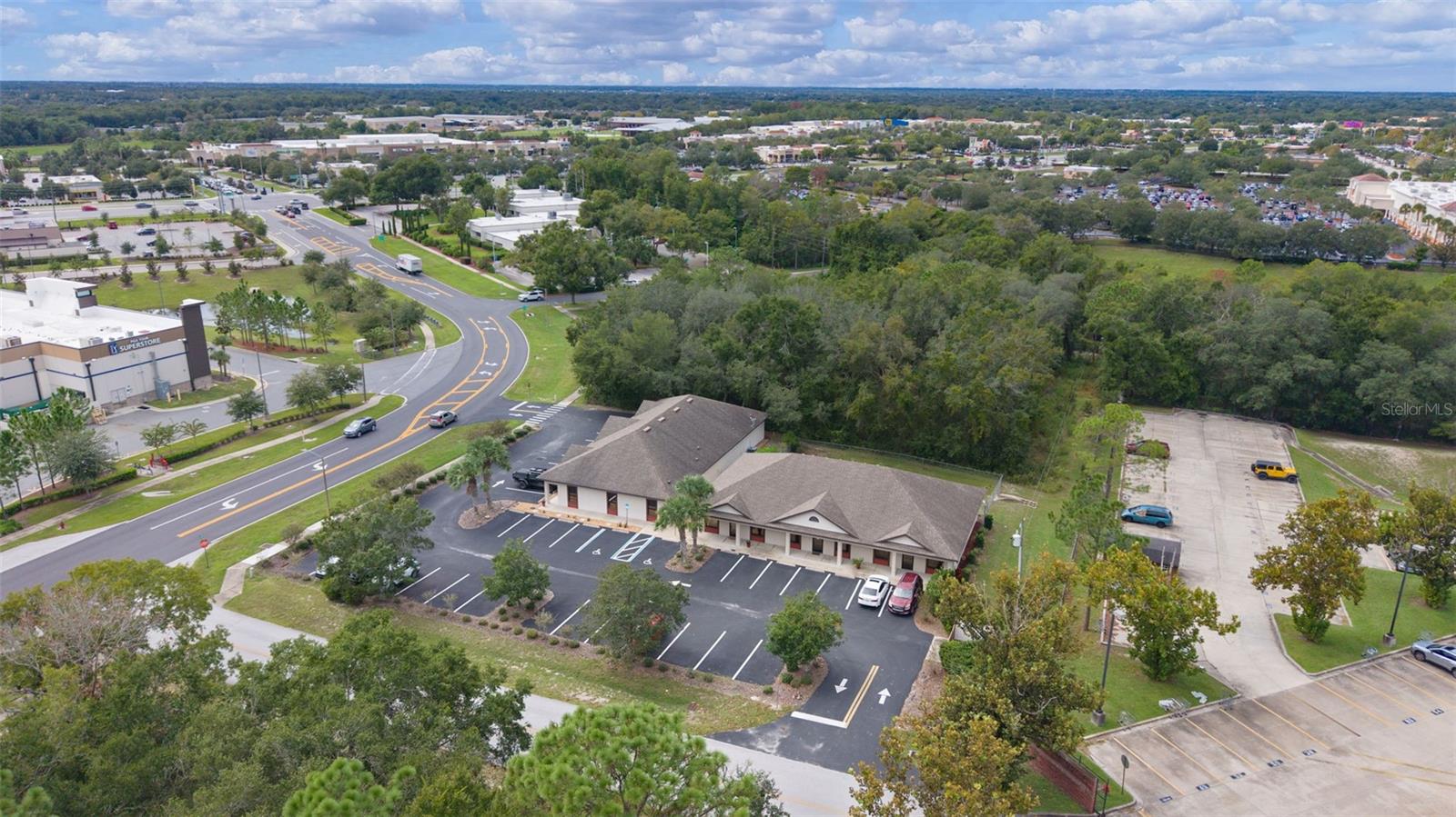 Image 12 of 24 For 375 Fennell Boulevard