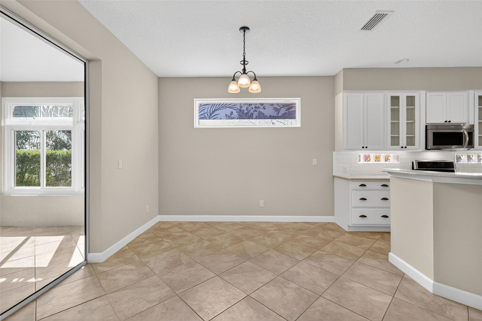 Image 14 of 77 For 8852 Bridgeport Bay Circle