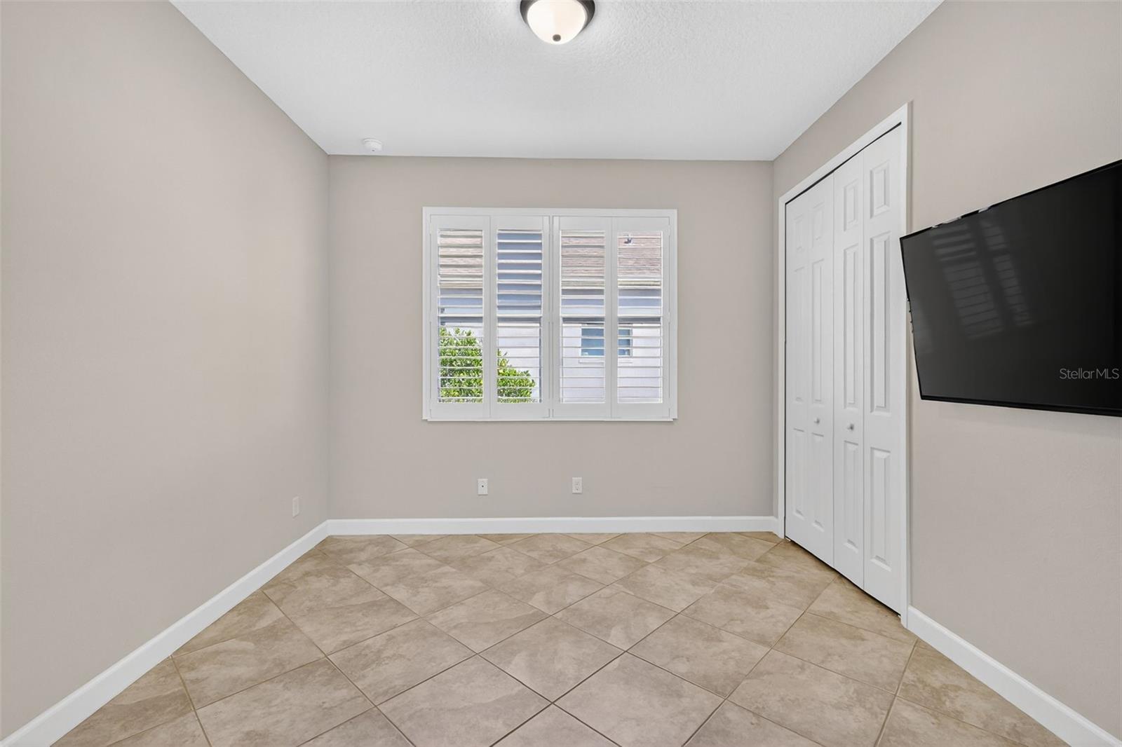 Image 26 of 77 For 8852 Bridgeport Bay Circle