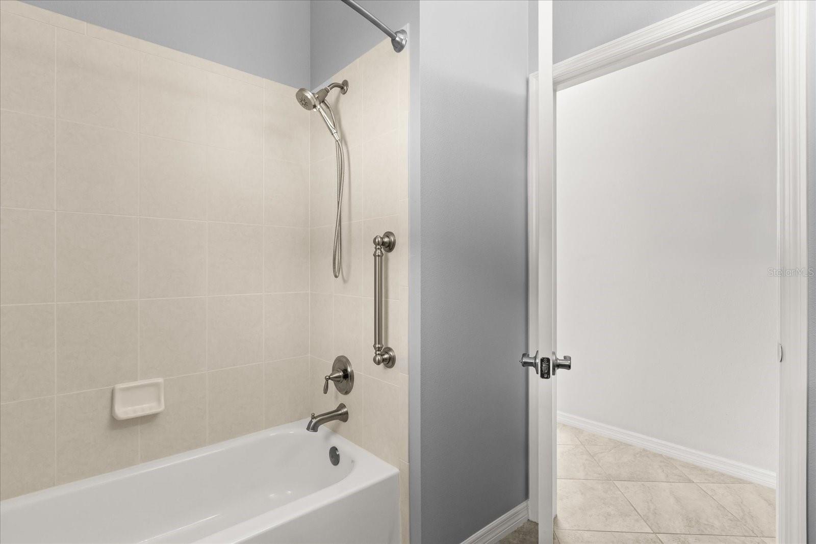 Image 21 of 31 For 8788 Bridgeport Bay Circle