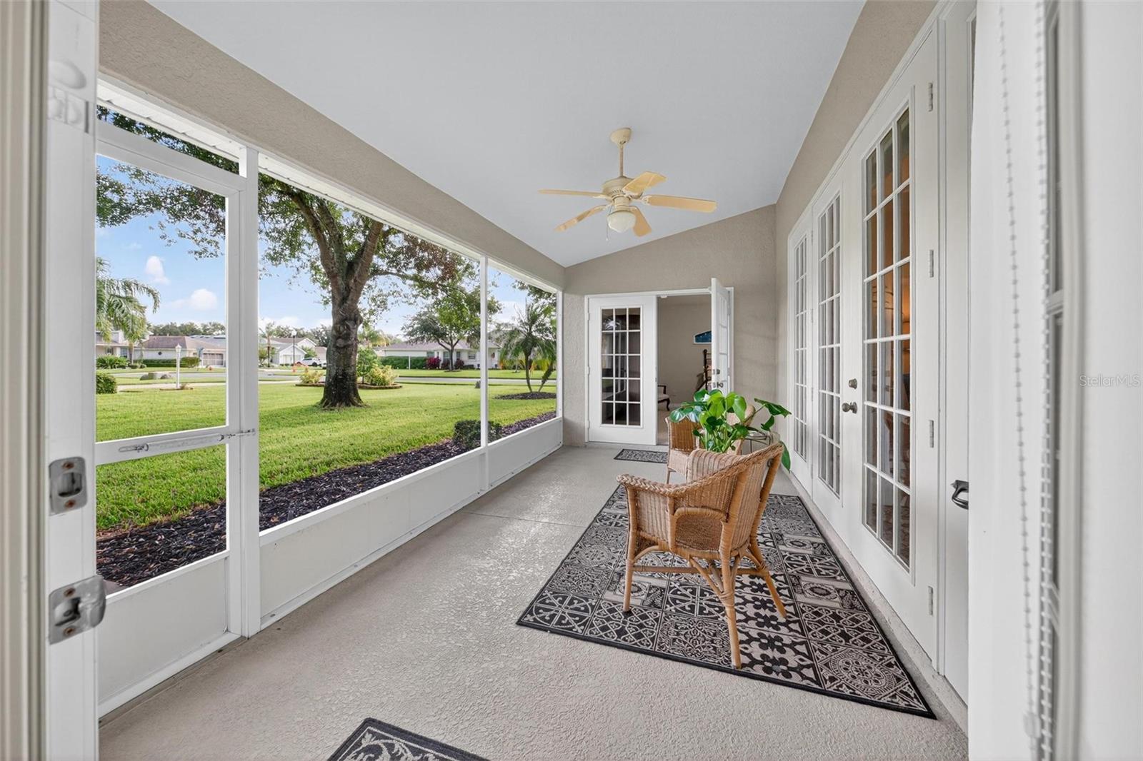 Image 26 of 68 For 27402 Desert Rose Court