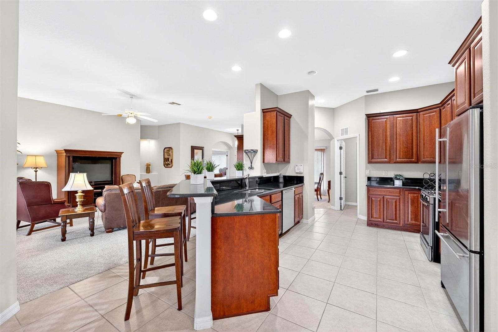 Image 39 of 68 For 27402 Desert Rose Court
