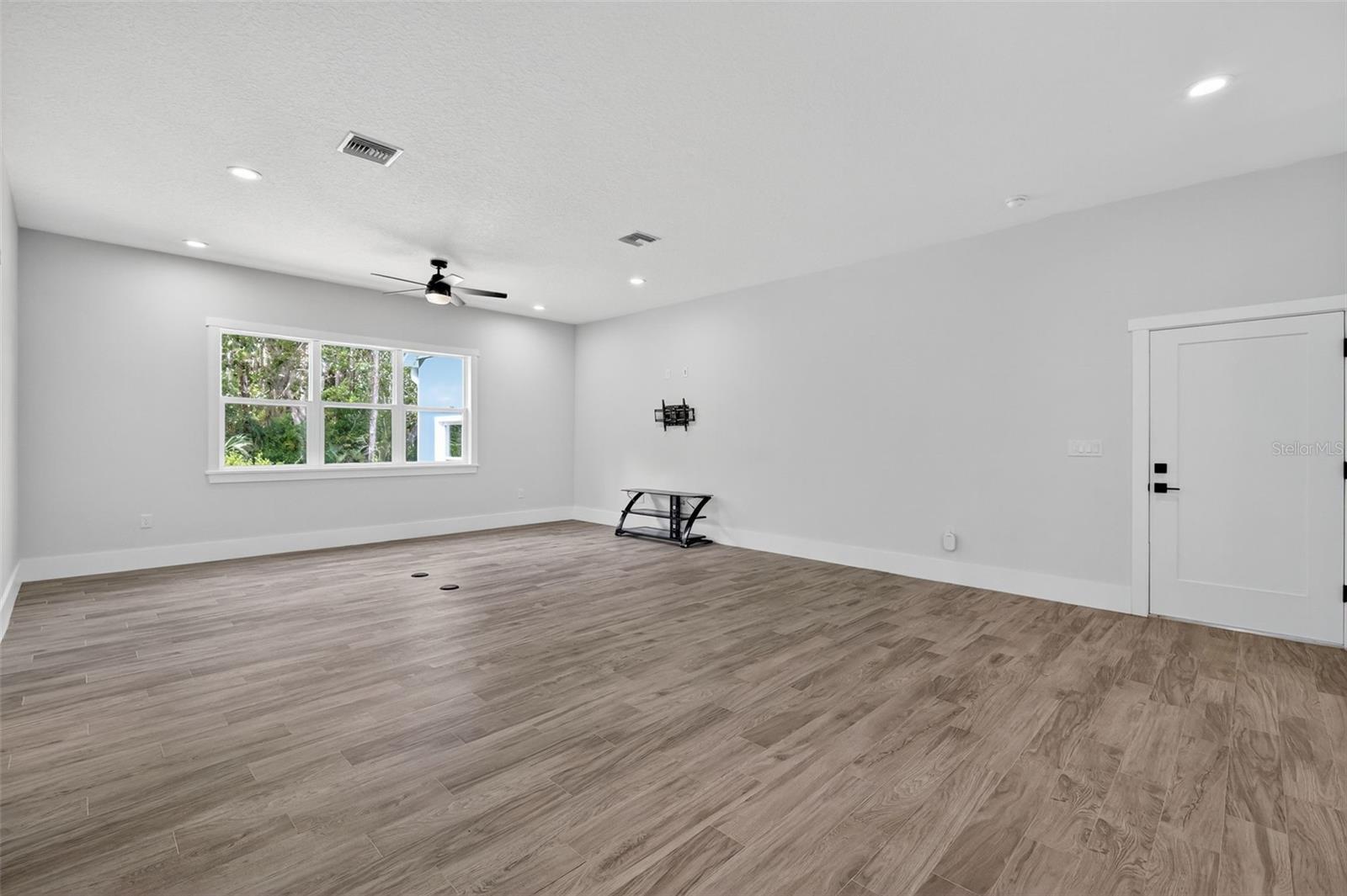 Image 18 of 71 For 6224 Carolina Avenue