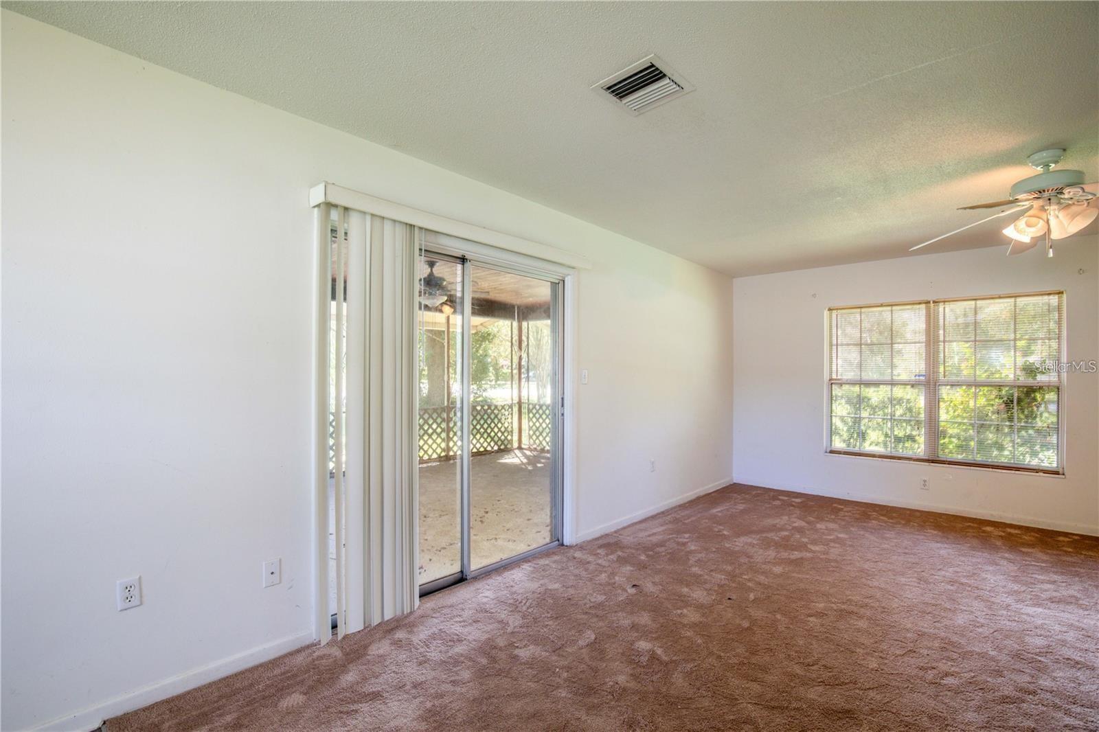 Image 7 of 17 For 25525 Colmar Avenue