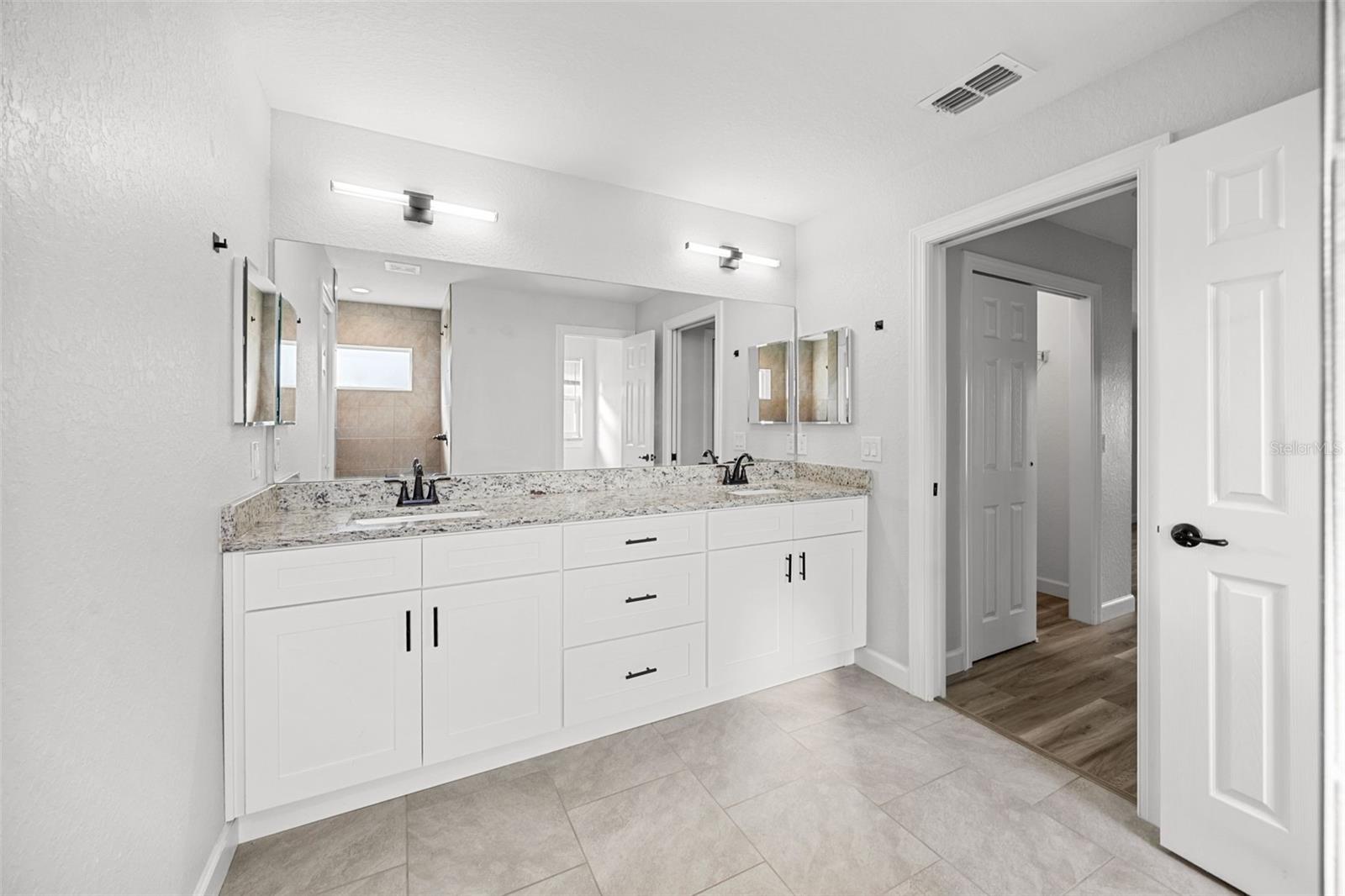 Image 12 of 59 For 2711 77th Avenue
