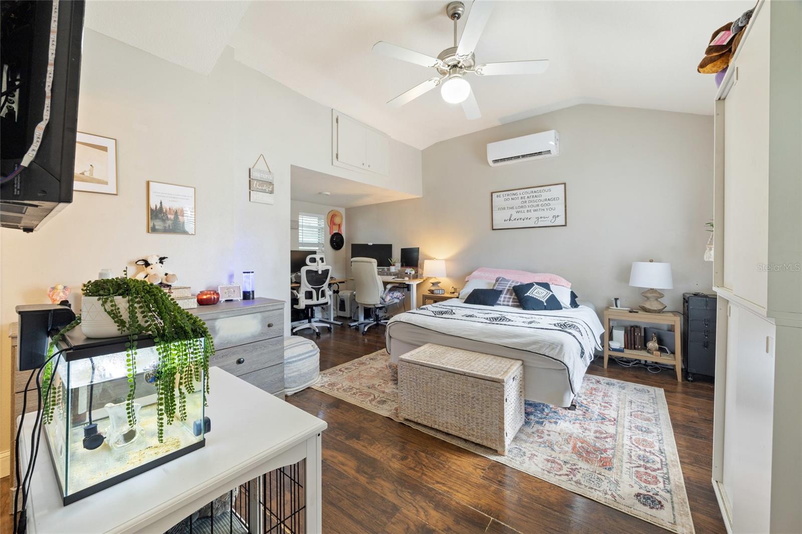 Image 11 of 24 For 1202 Sumter Street