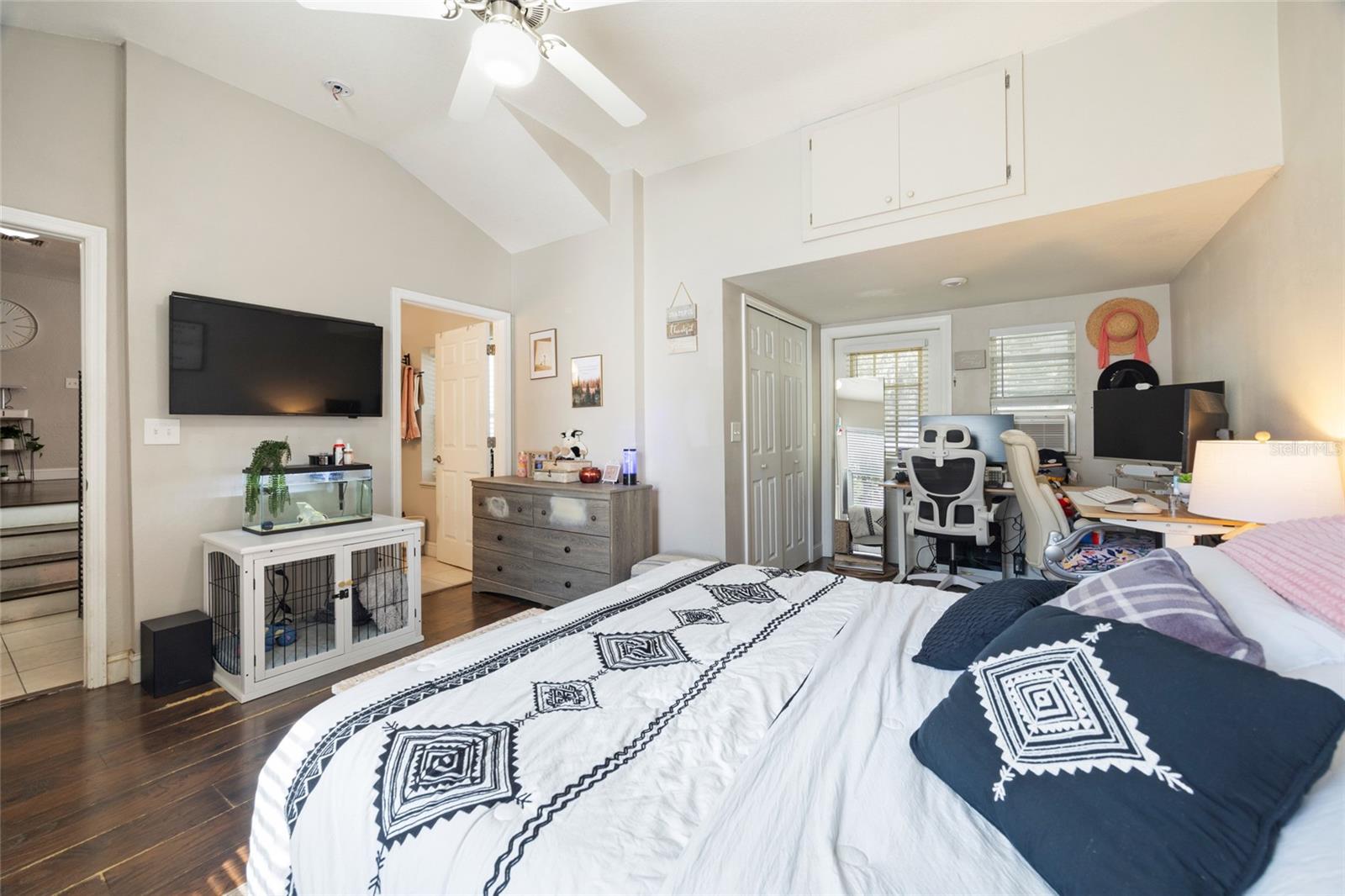 Image 12 of 24 For 1202 Sumter Street