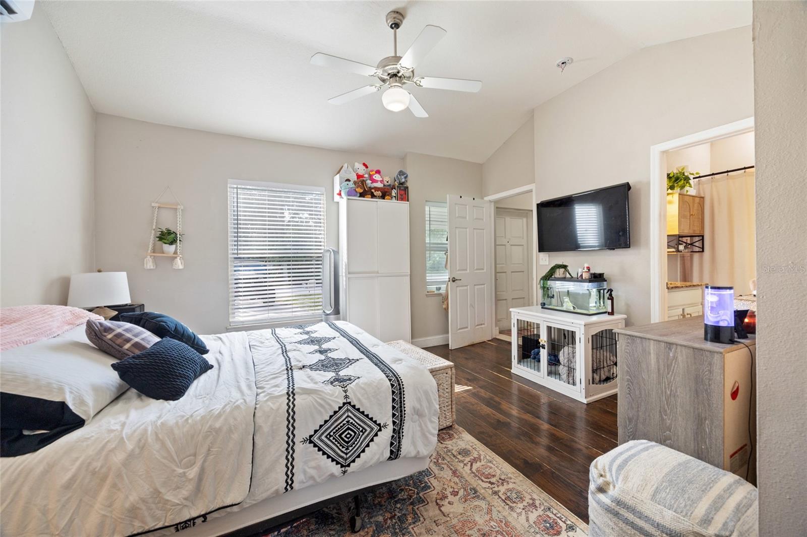 Image 13 of 24 For 1202 Sumter Street