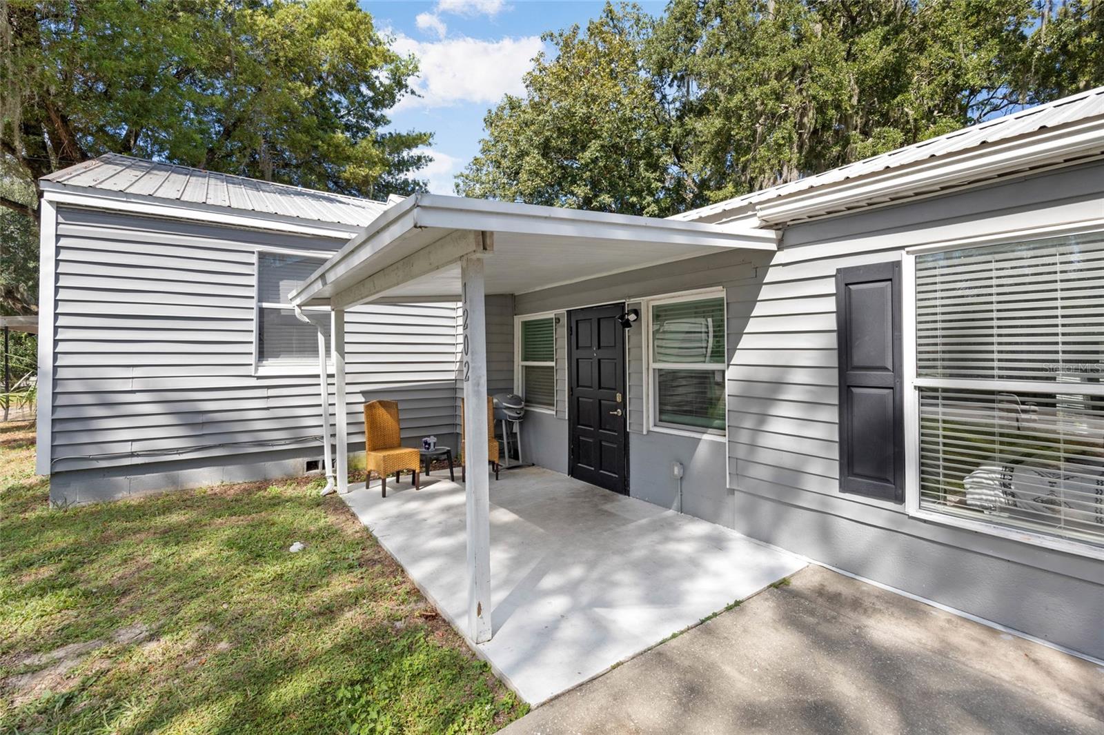 Image 4 of 24 For 1202 Sumter Street