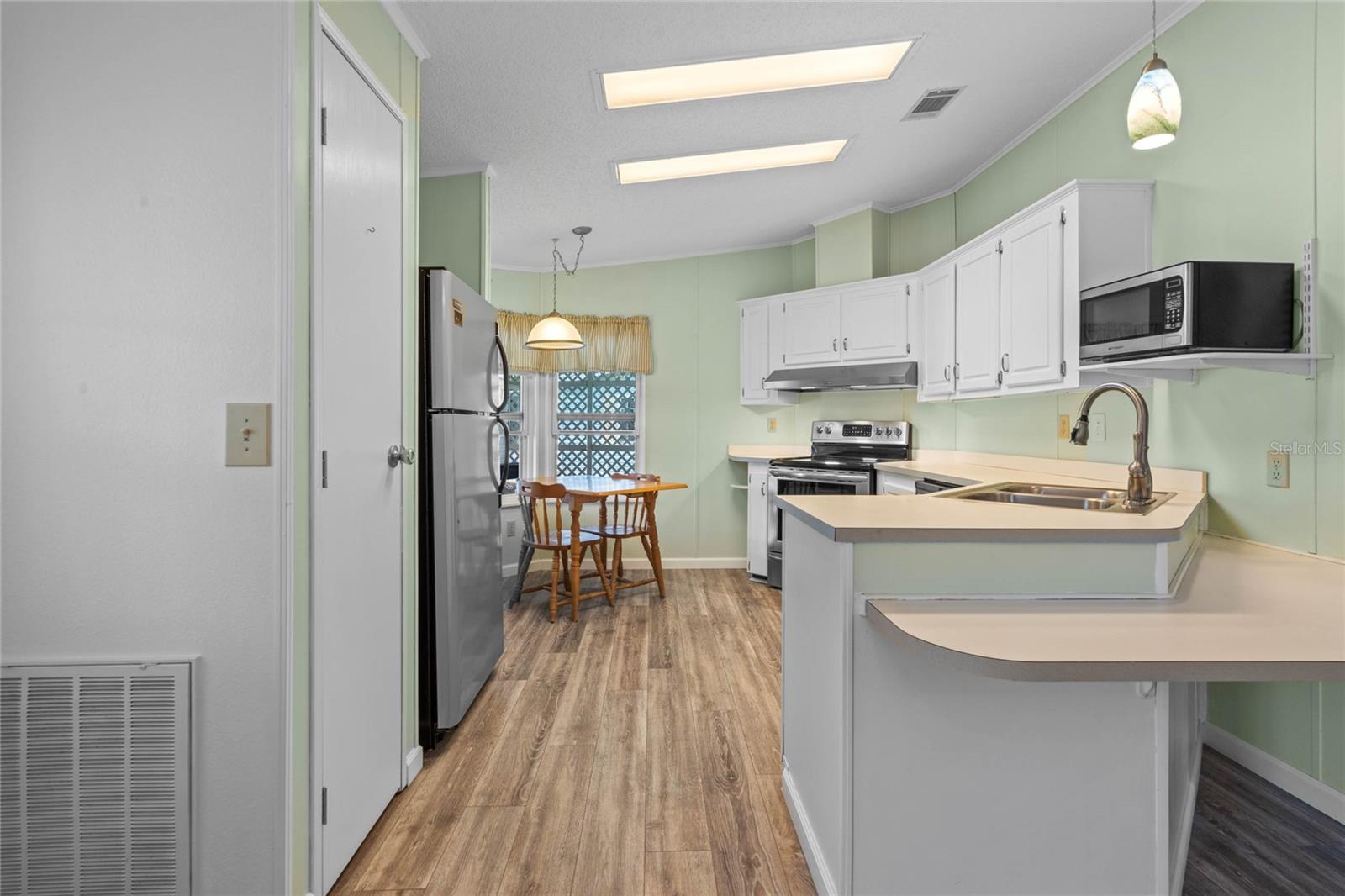 Image 16 of 44 For 1020 Hilltop Road