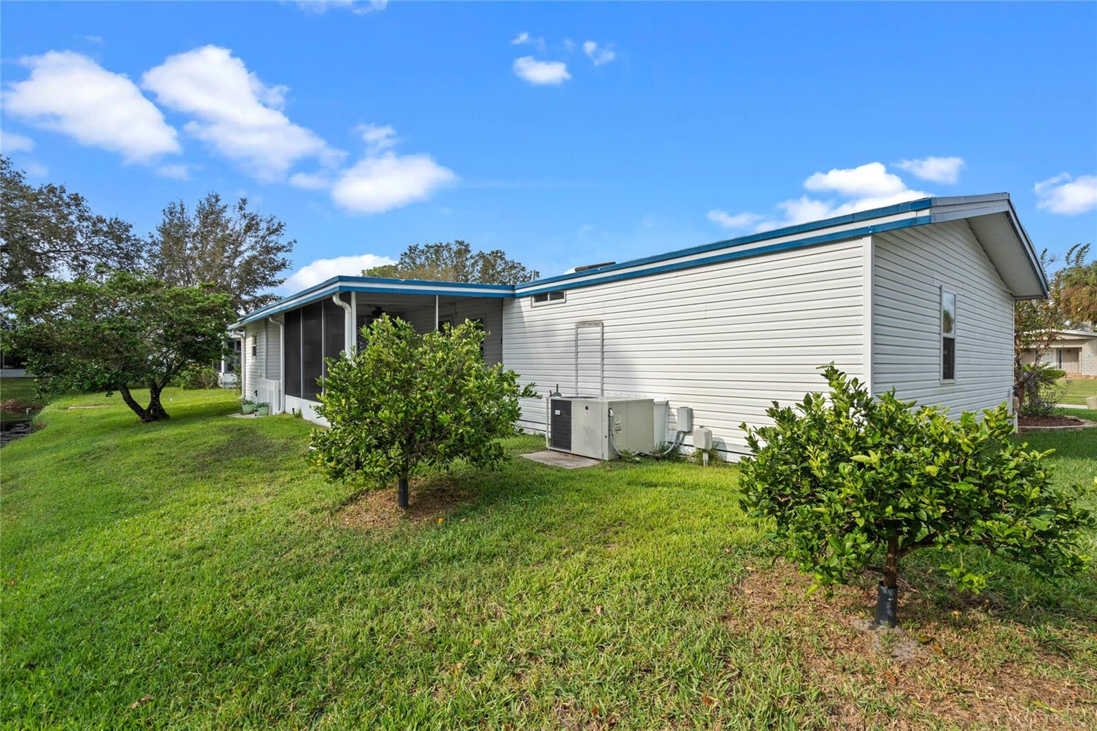 Image 33 of 44 For 1020 Hilltop Road