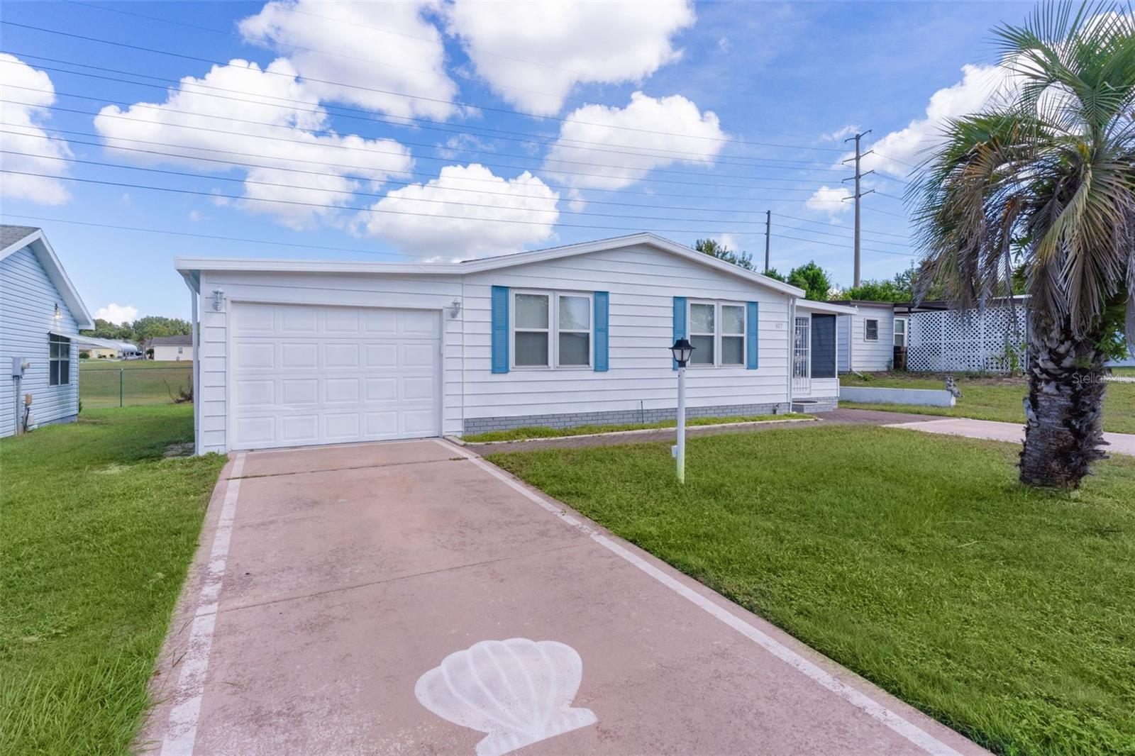 Image 3 of 46 For 817 Hibiscus Drive