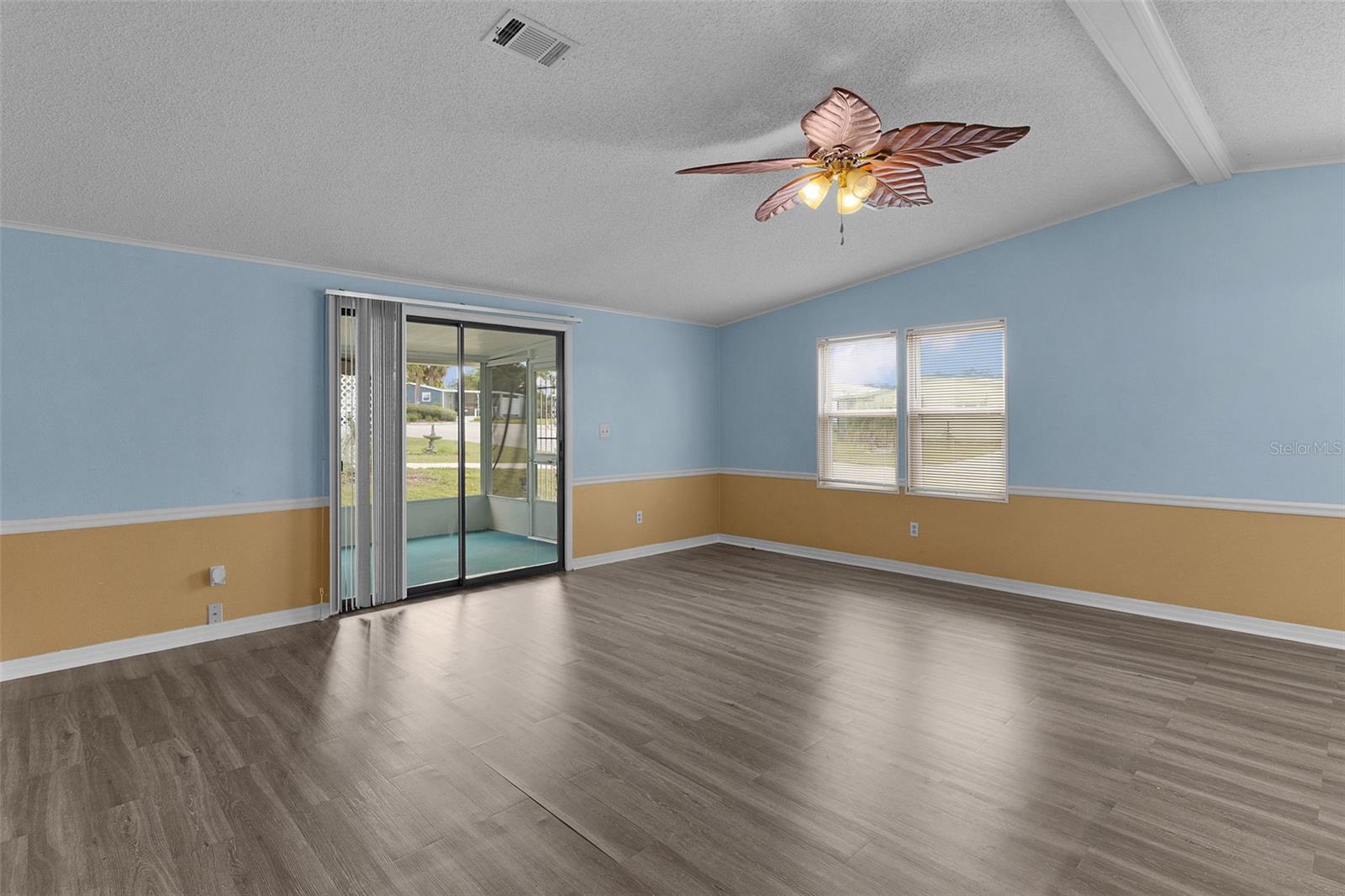 Image 6 of 46 For 817 Hibiscus Drive