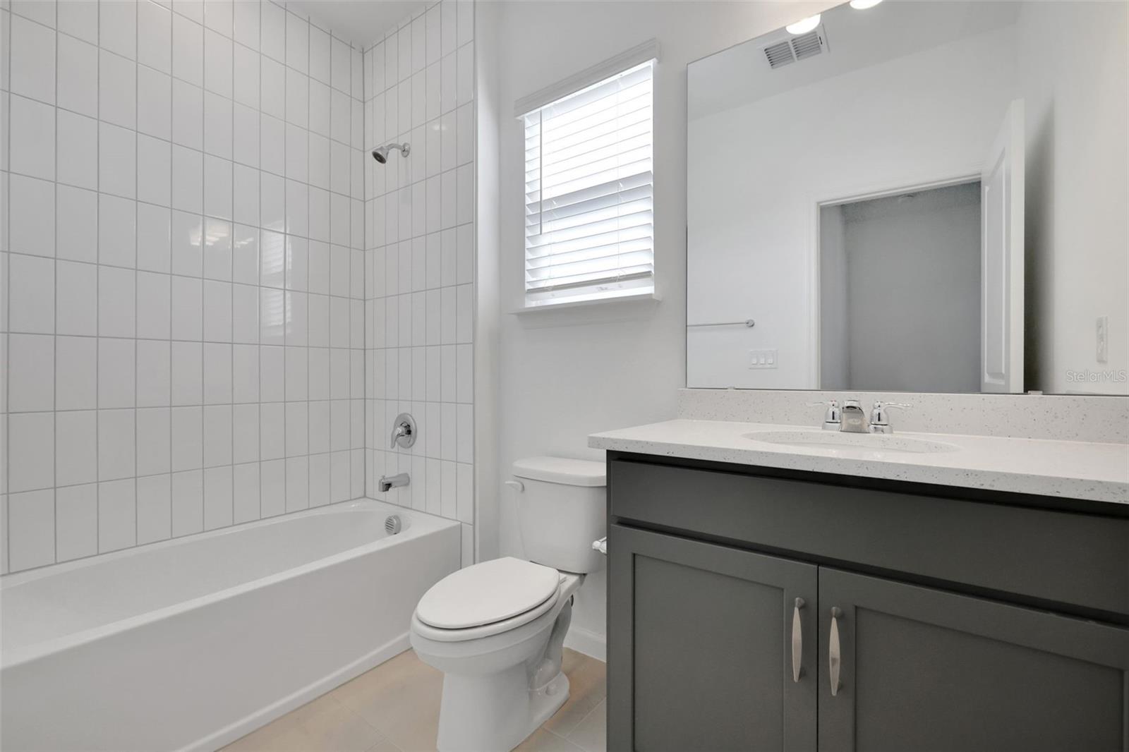 Image 16 of 37 For 5136 Firebush Drive