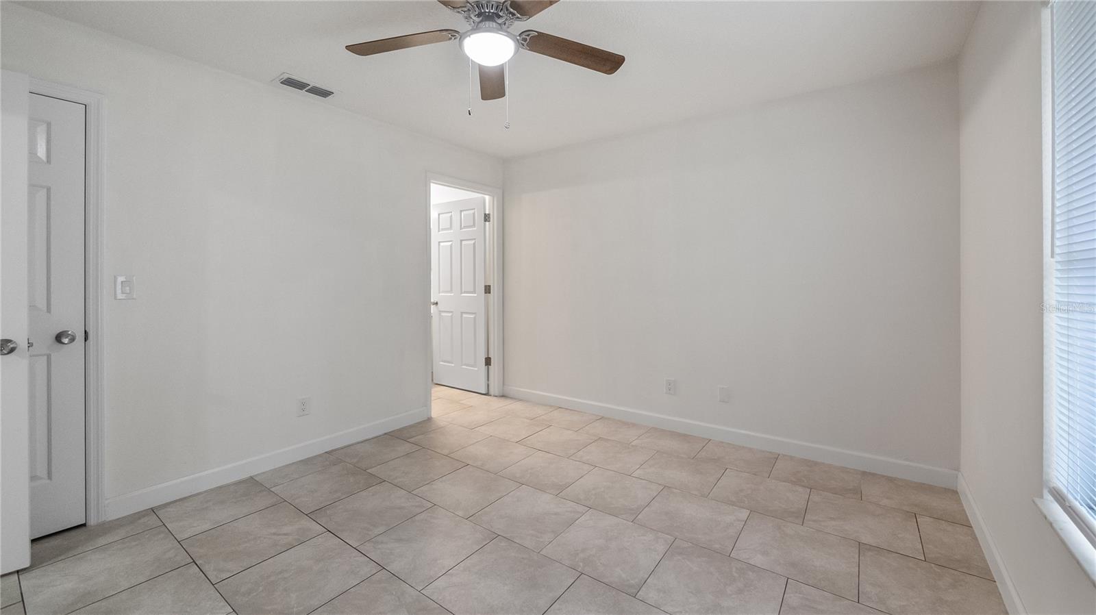 Image 17 of 23 For 114 Osceola Court