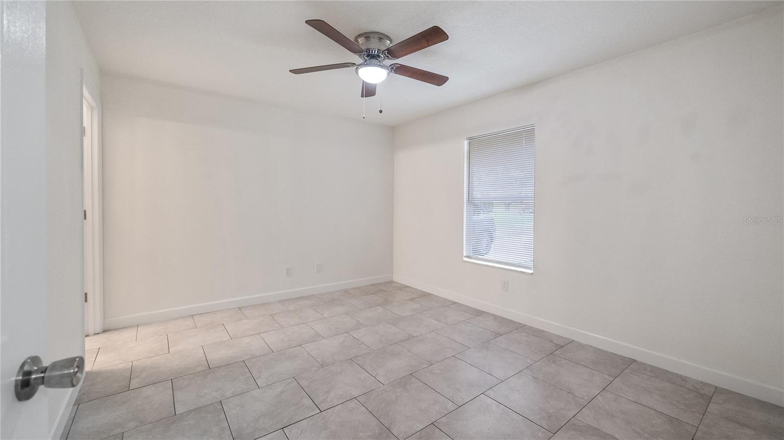 Image 19 of 23 For 114 Osceola Court