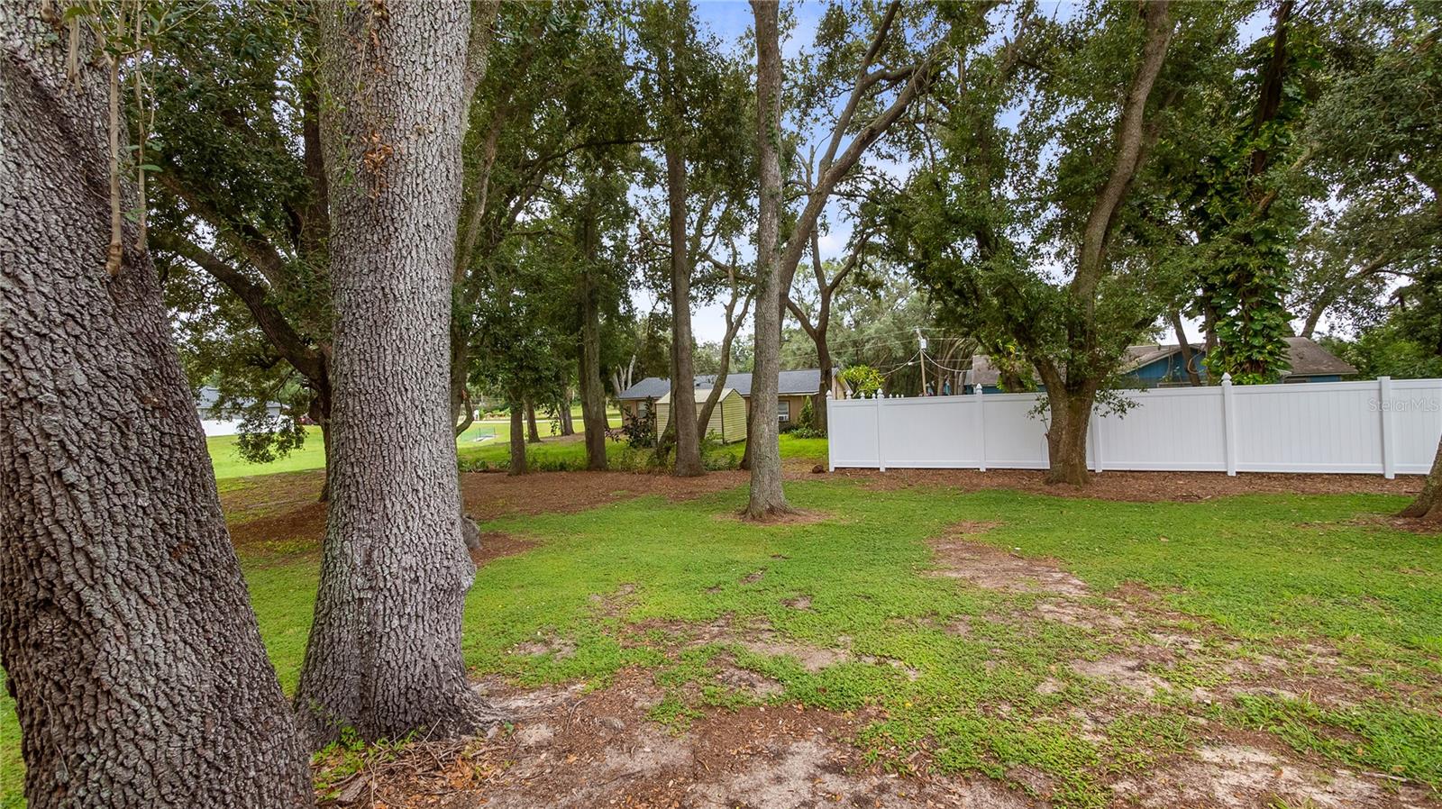 Image 22 of 23 For 114 Osceola Court