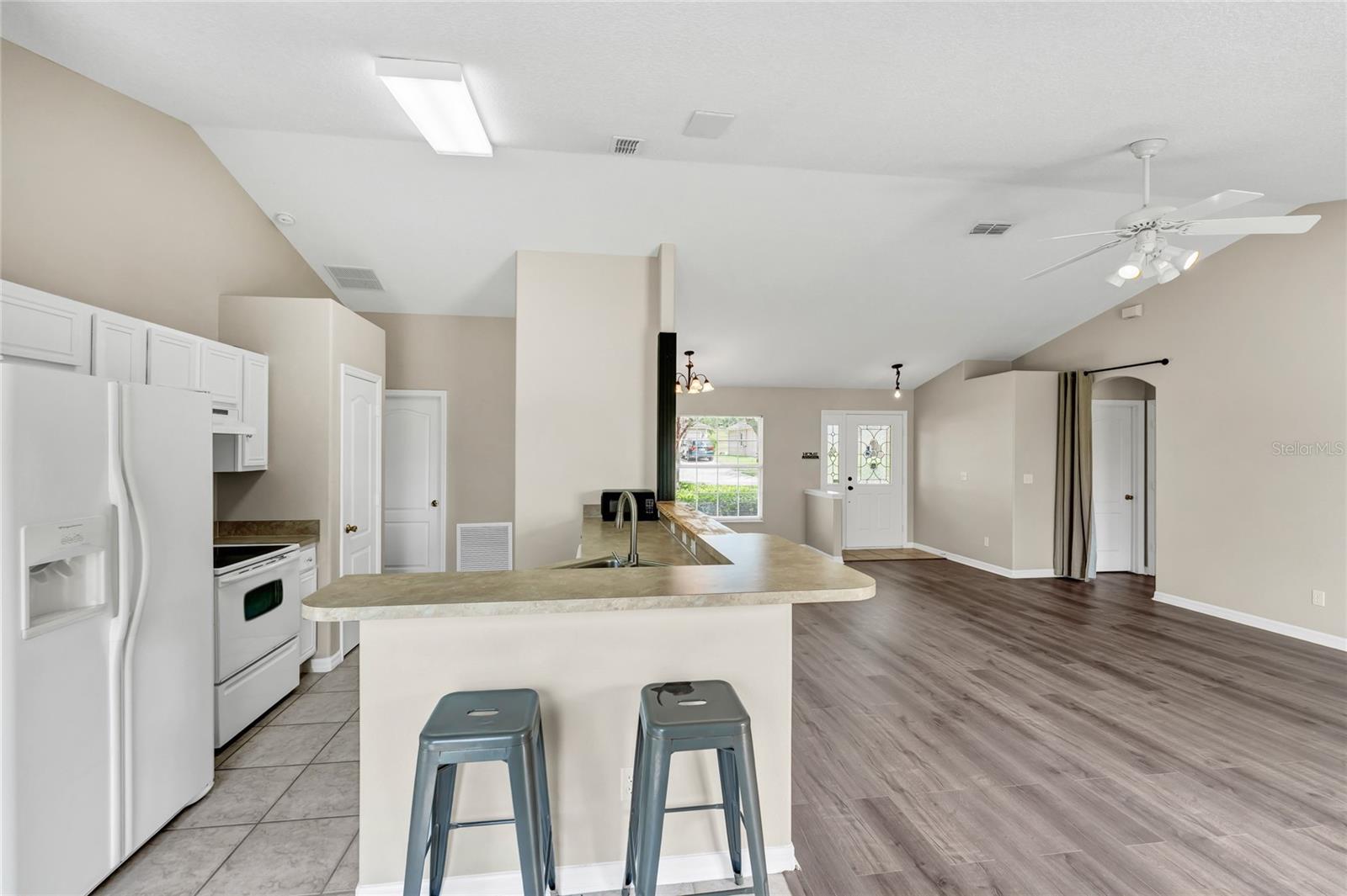 Image 12 of 40 For 514 Lake Sumner Drive