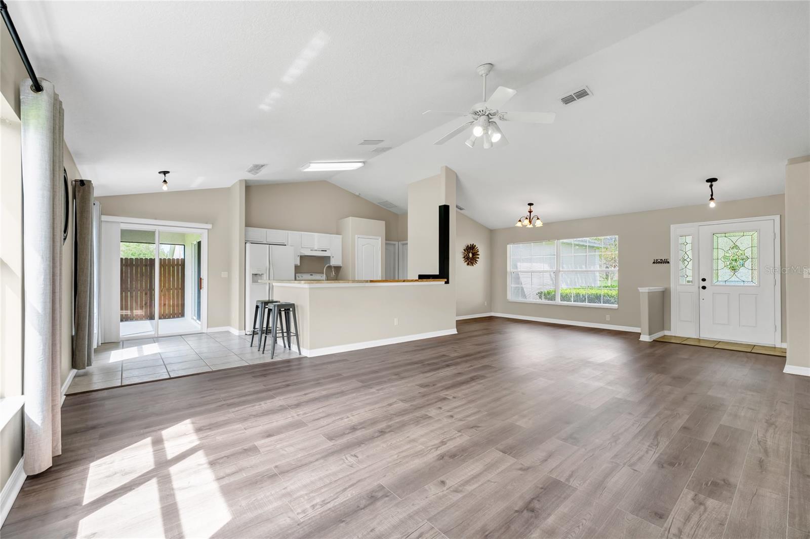 Image 6 of 40 For 514 Lake Sumner Drive
