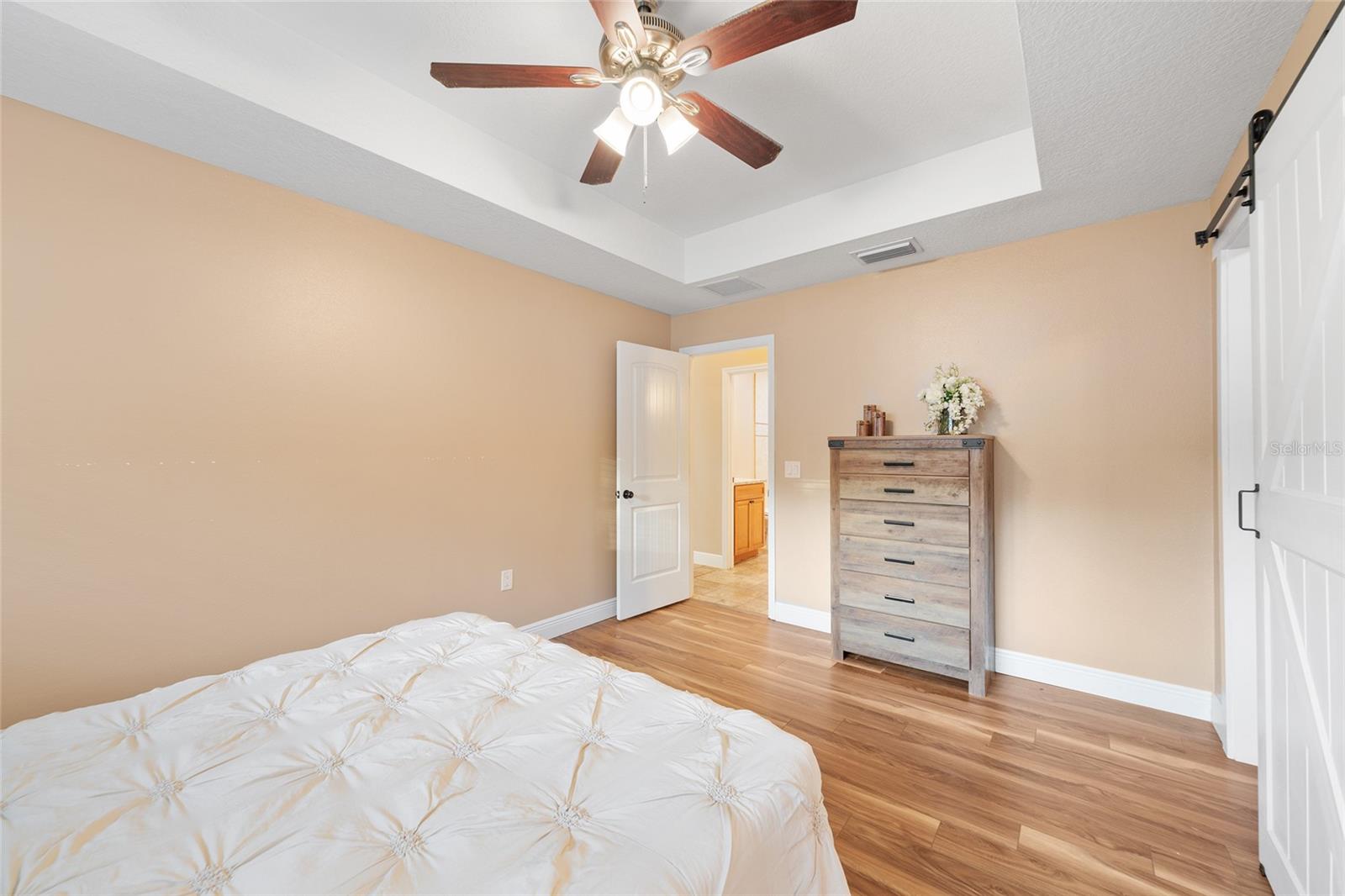 Image 21 of 35 For 15814 84th Terrace