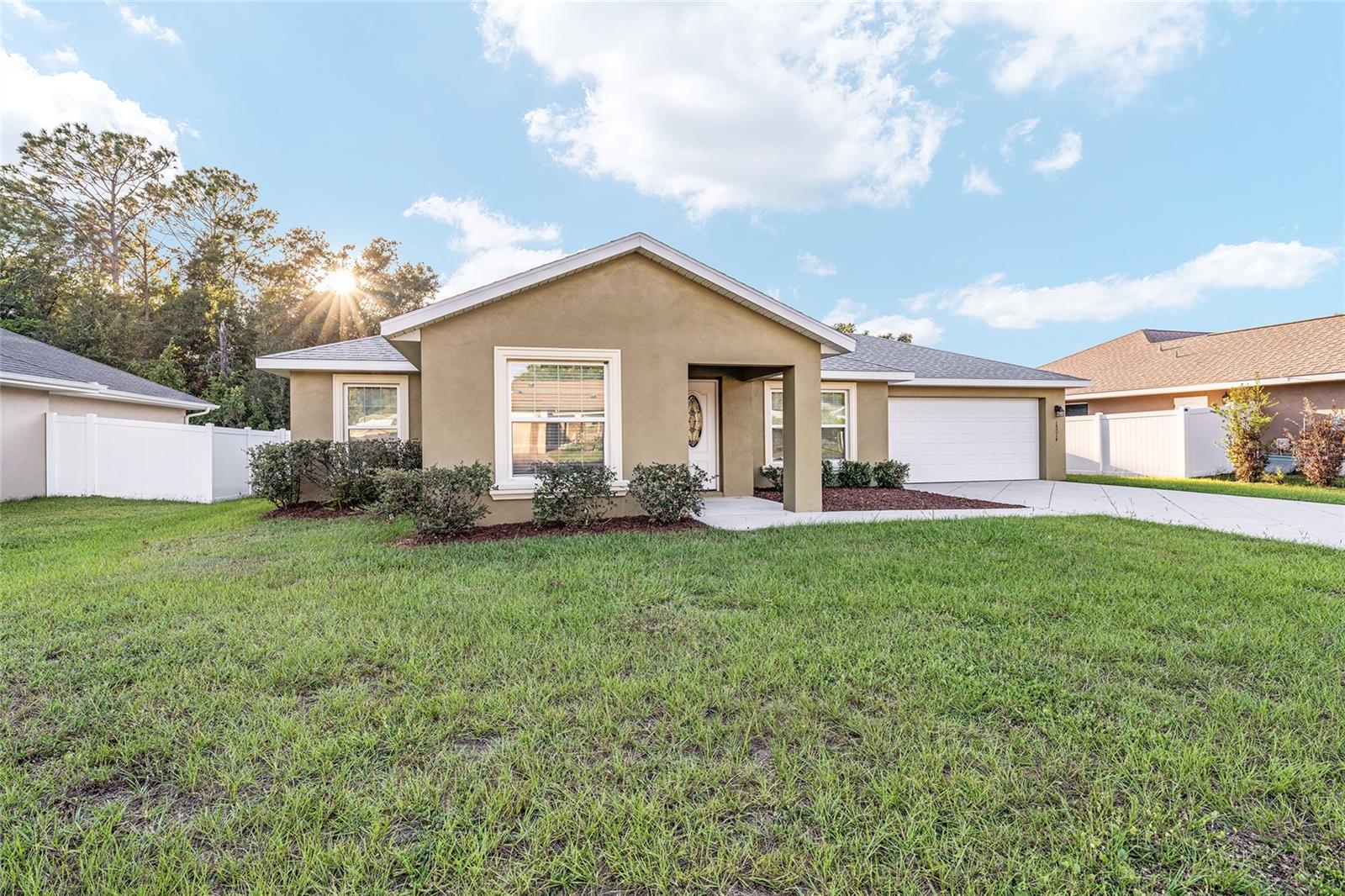 Image 3 of 35 For 15814 84th Terrace