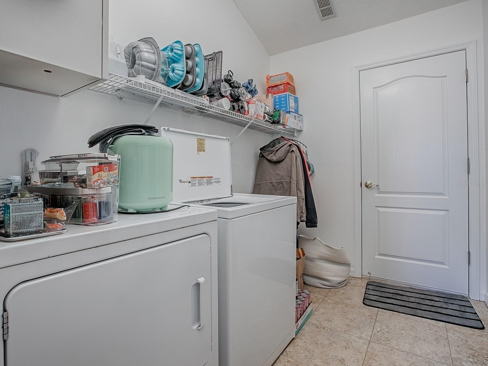 Image 16 of 41 For 2412 Merida Circle