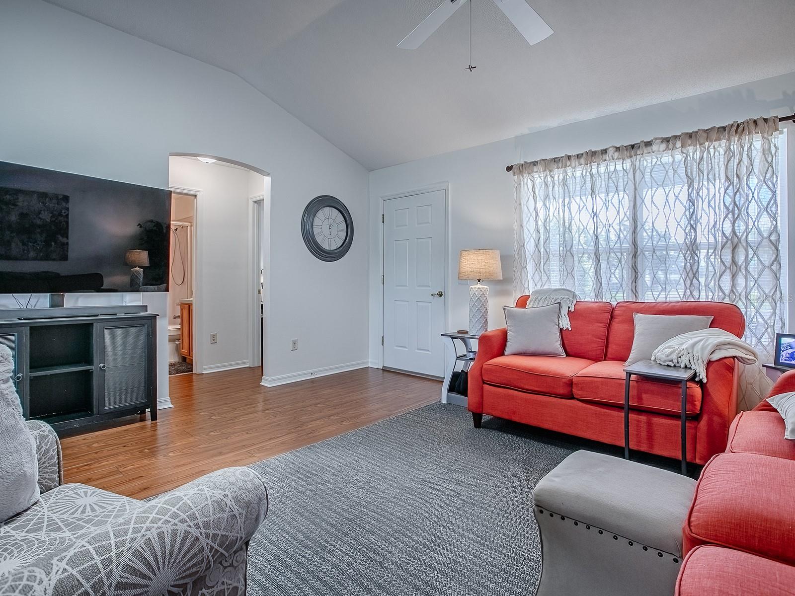 Image 6 of 41 For 2412 Merida Circle