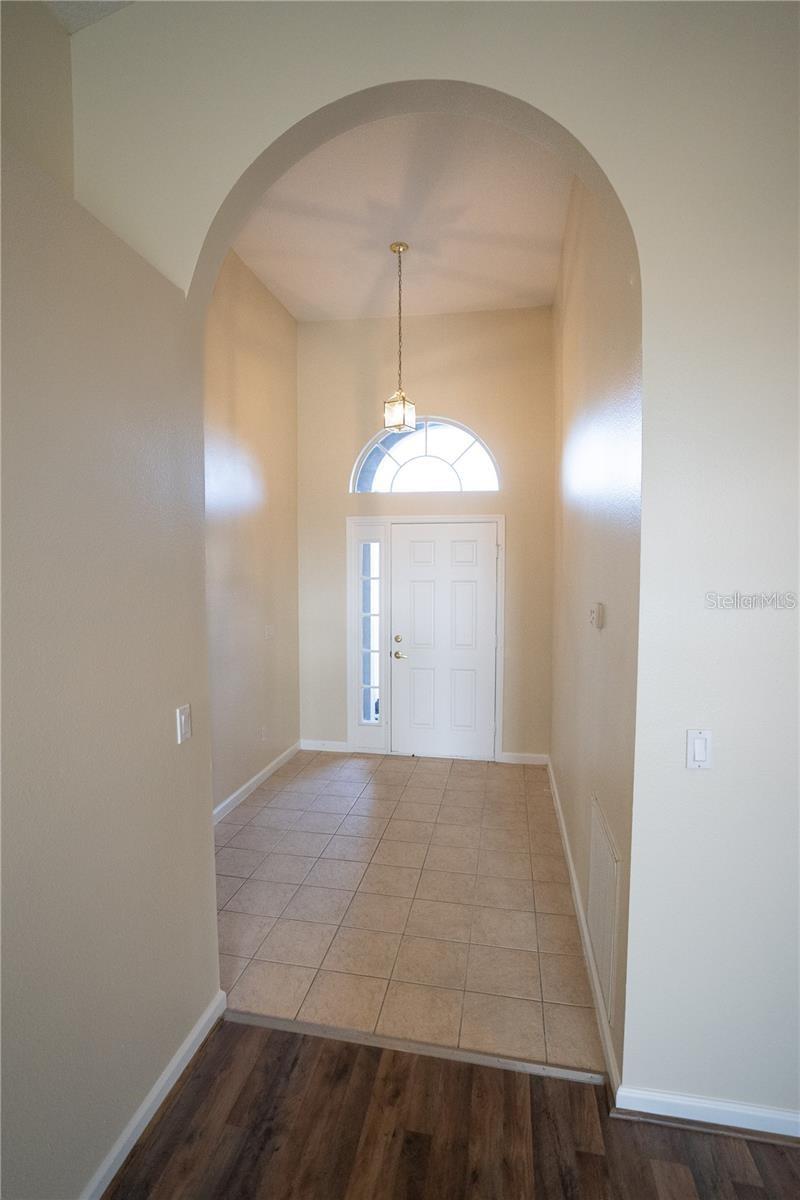 Image 4 of 28 For 3103 Merlot Way