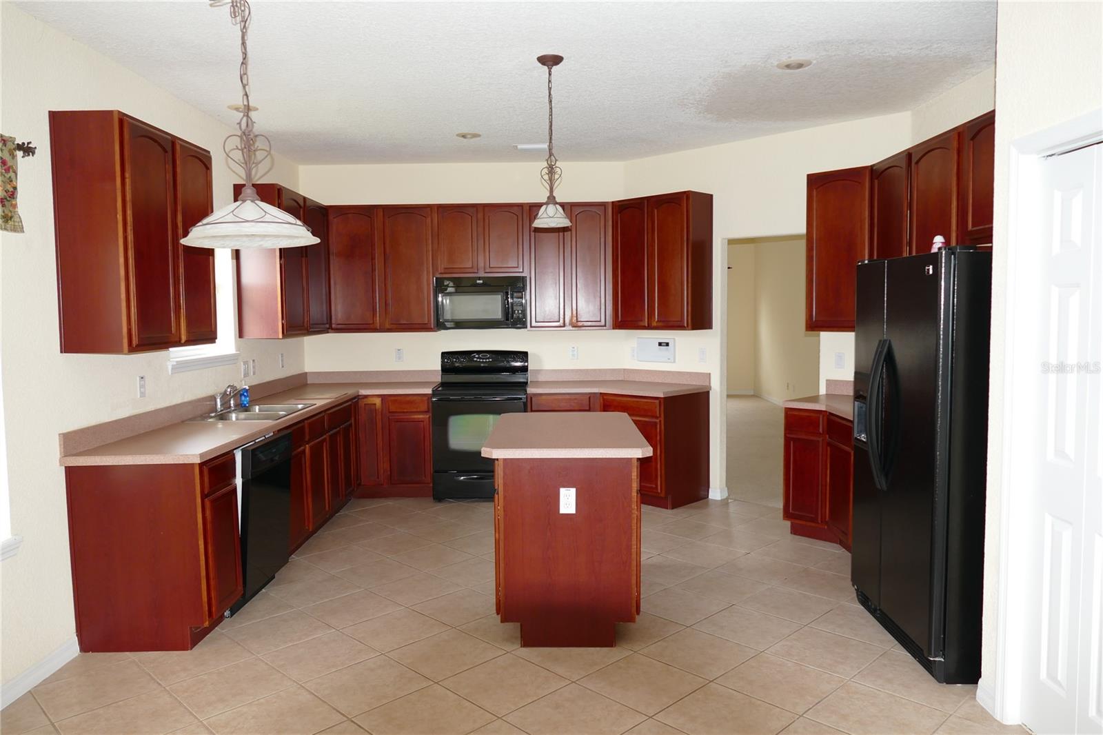 Image 4 of 23 For 10636 Masters Drive