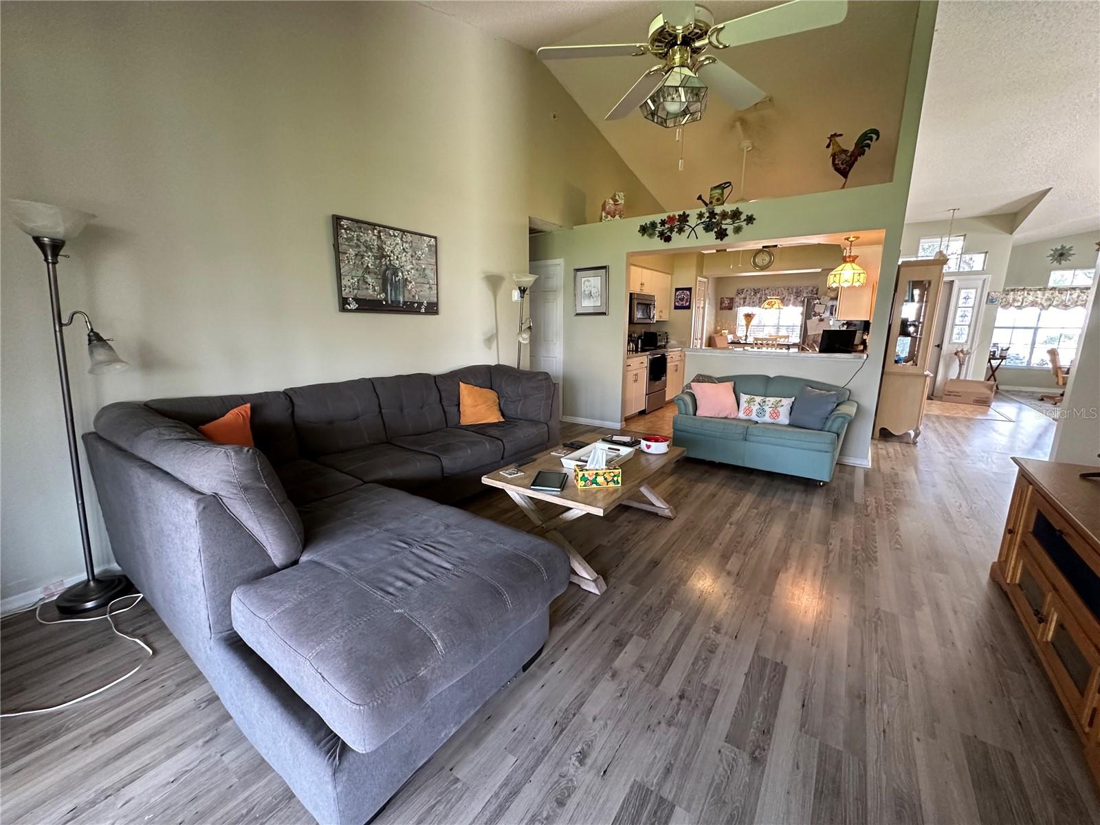 Image 13 of 31 For 25313 Jasmine Court