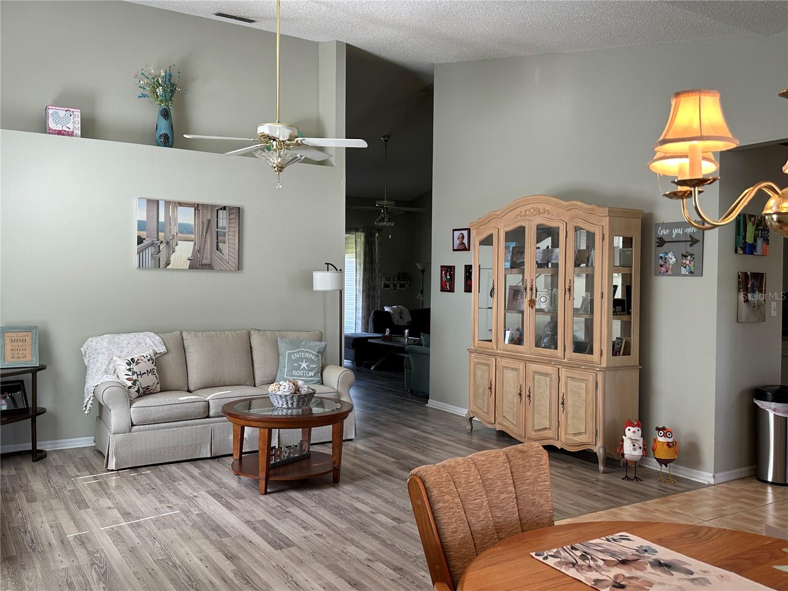 Image 7 of 31 For 25313 Jasmine Court