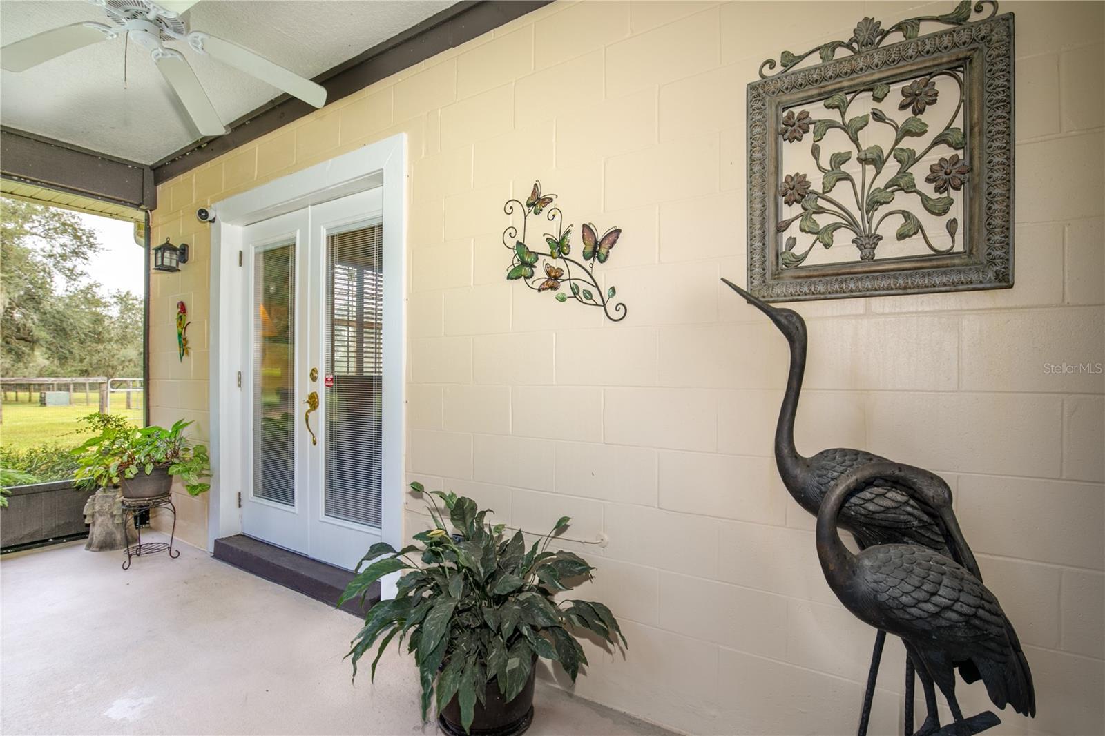 Image 13 of 68 For 41812 Catbrier Lane