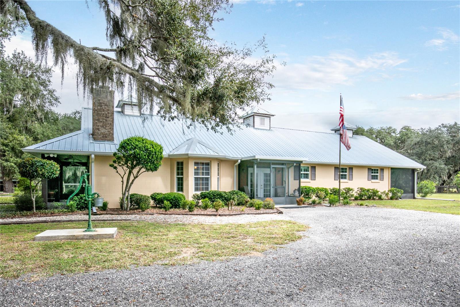 Image 5 of 68 For 41812 Catbrier Lane