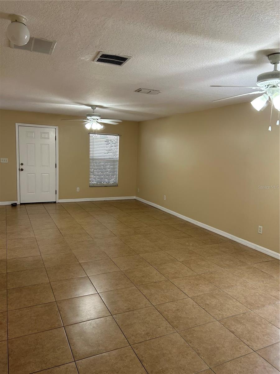 Image 5 of 14 For 626 Brooke Court