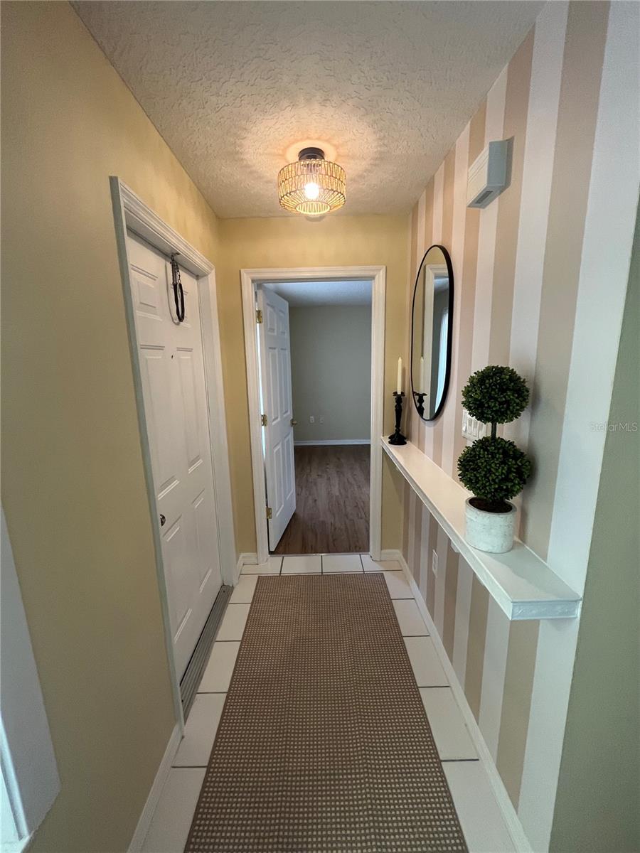 Image 5 of 32 For 1111 Apple Terrace