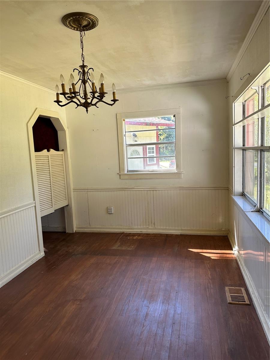 Image 2 of 14 For 12019 212th Street Road