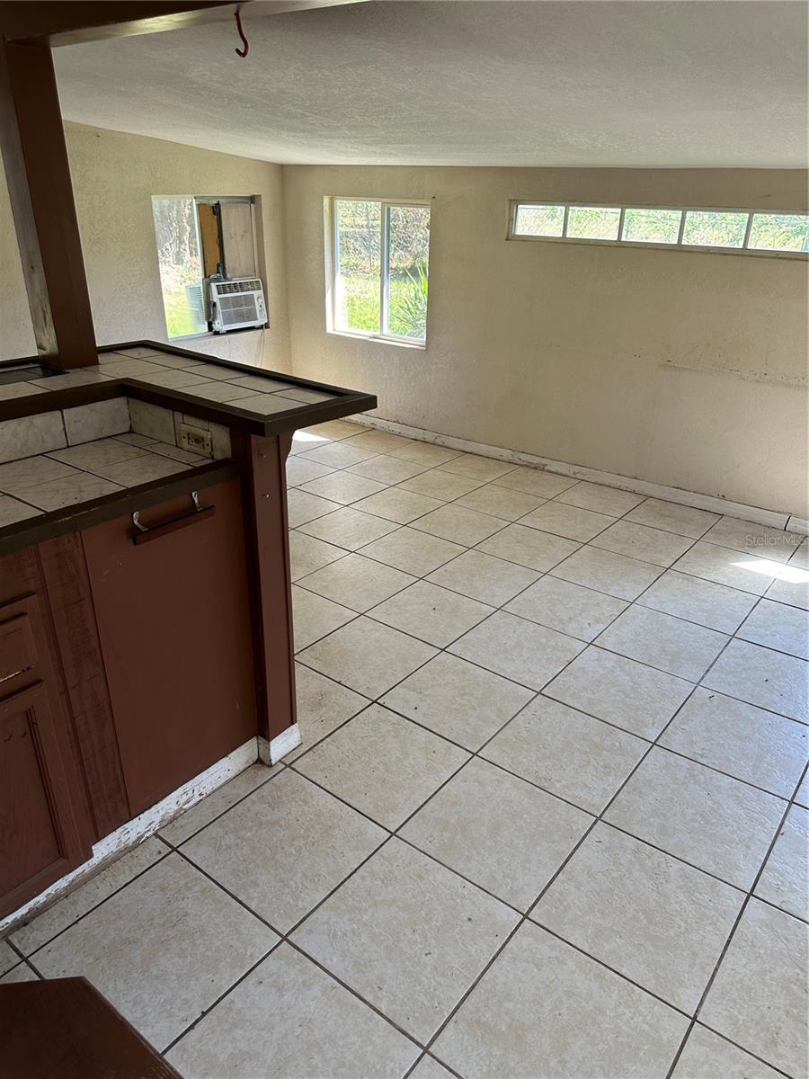 Image 7 of 14 For 12019 212th Street Road