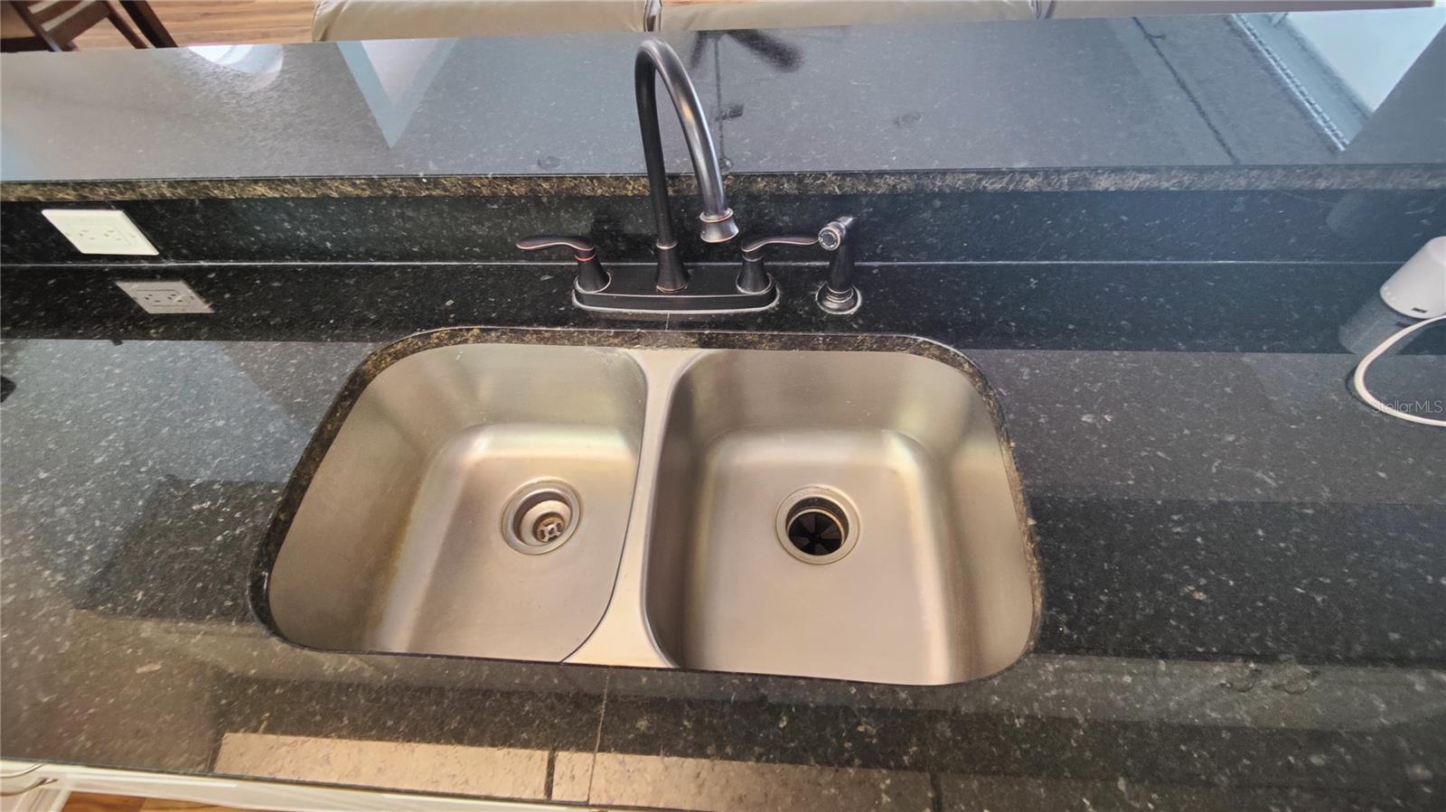 Image 13 of 65 For 14219 Mansfield Road