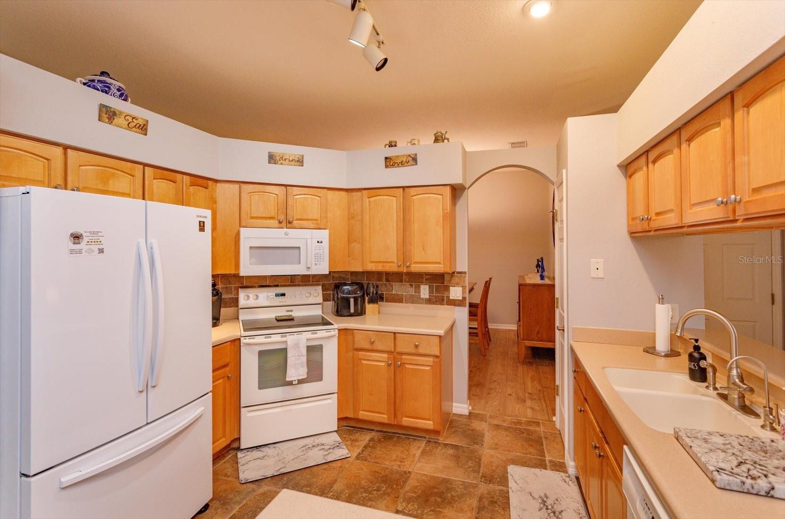 Image 14 of 30 For 5036 Sawgrass Lake Circle