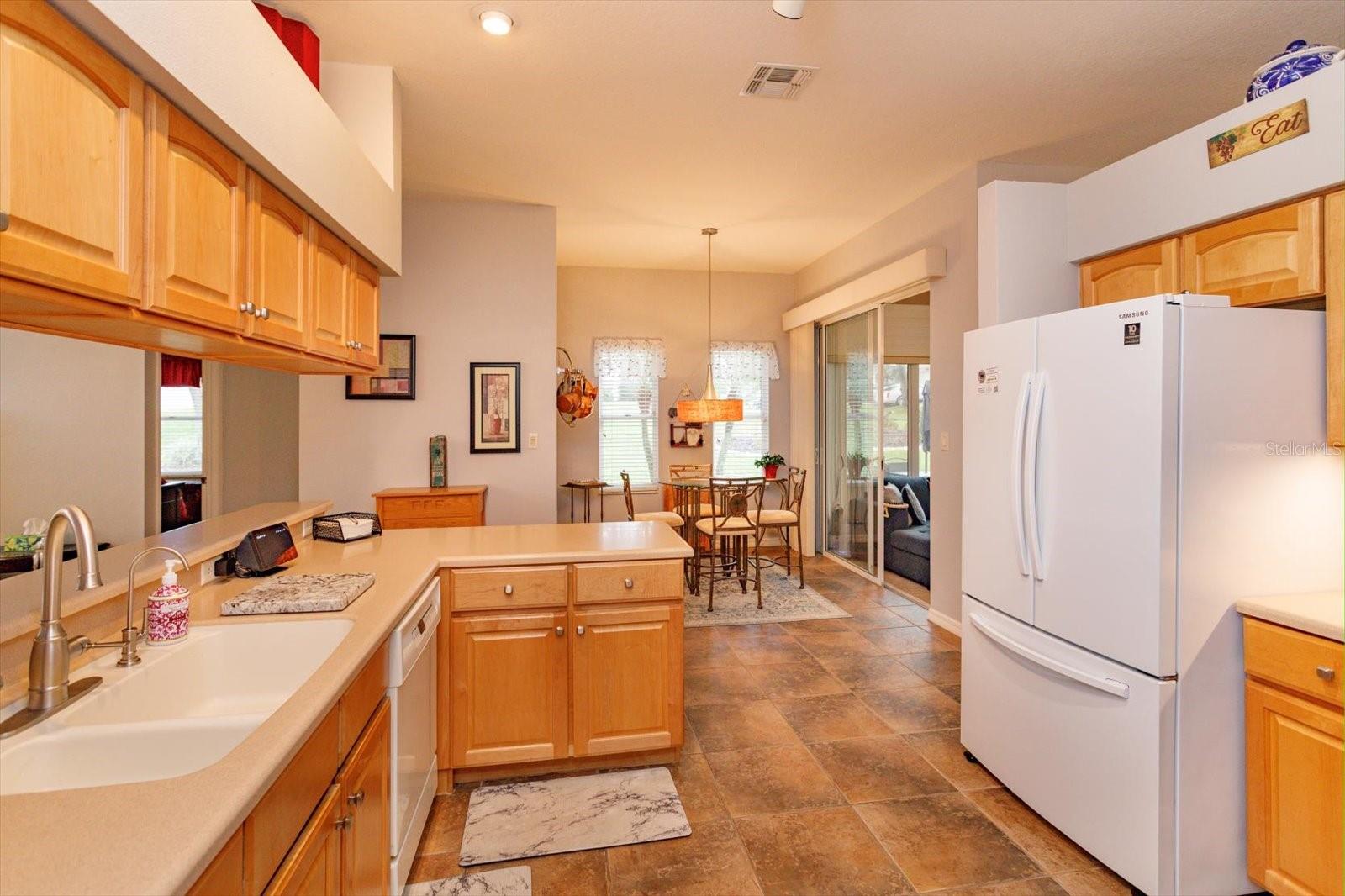 Image 4 of 30 For 5036 Sawgrass Lake Circle