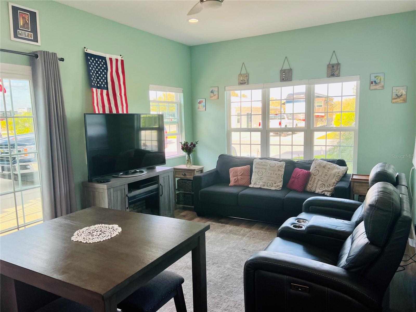 Image 16 of 39 For 9414 47th Way