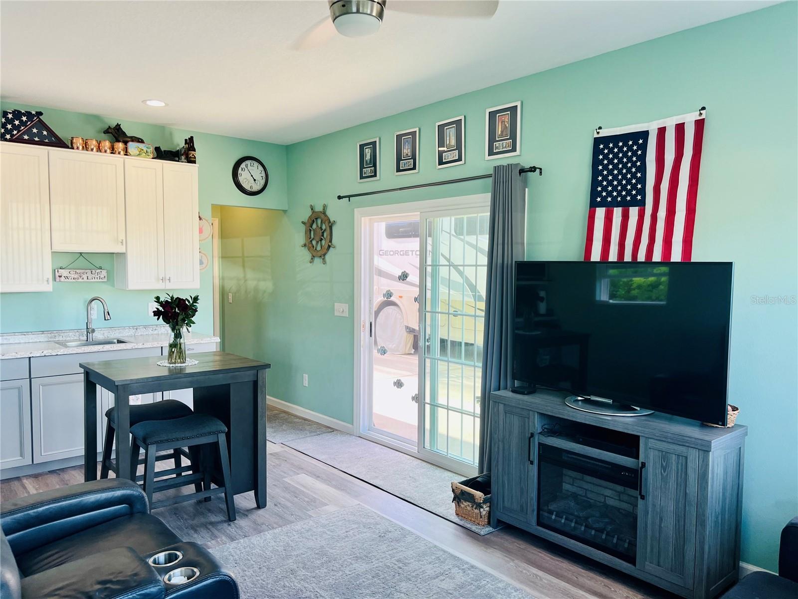 Image 18 of 39 For 9414 47th Way