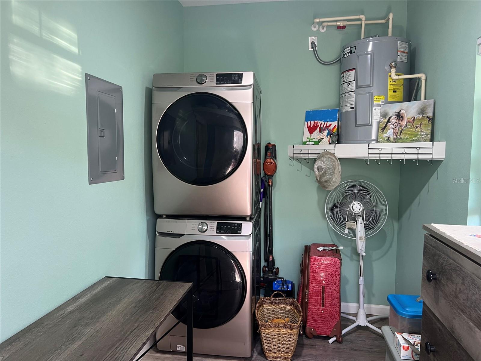 Image 23 of 39 For 9414 47th Way