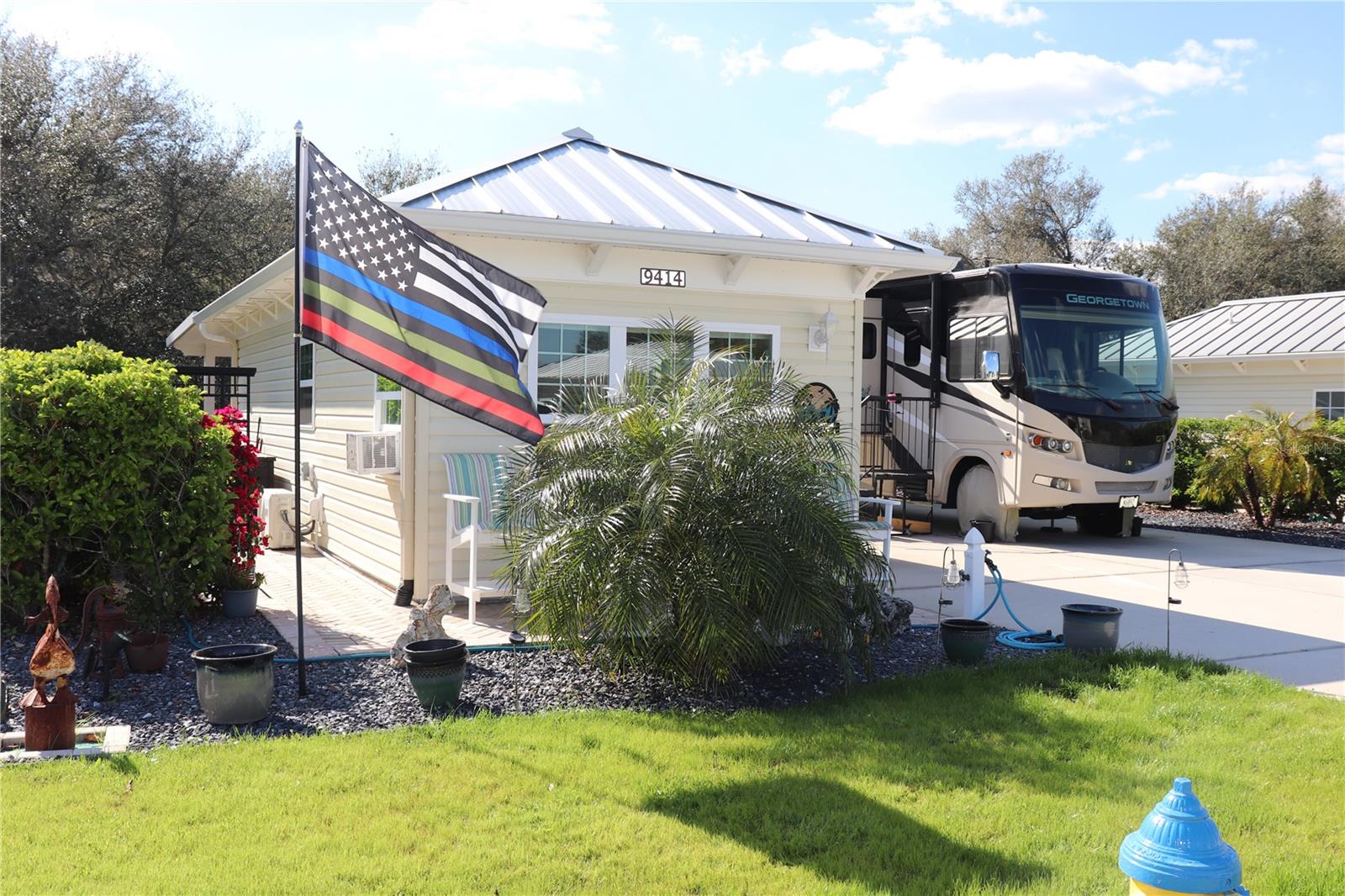 Image 7 of 39 For 9414 47th Way