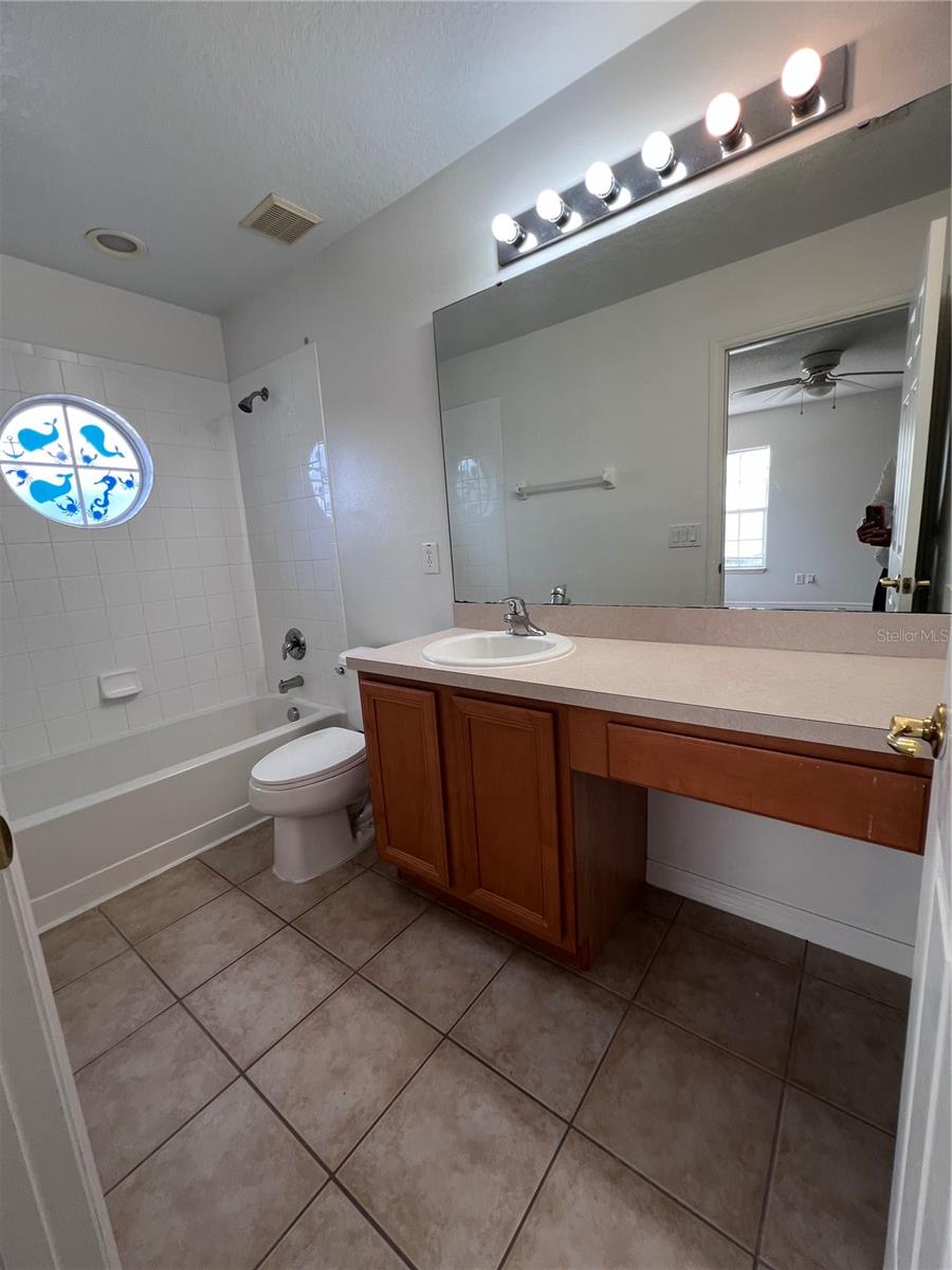 Image 4 of 13 For 433 Rosso Drive